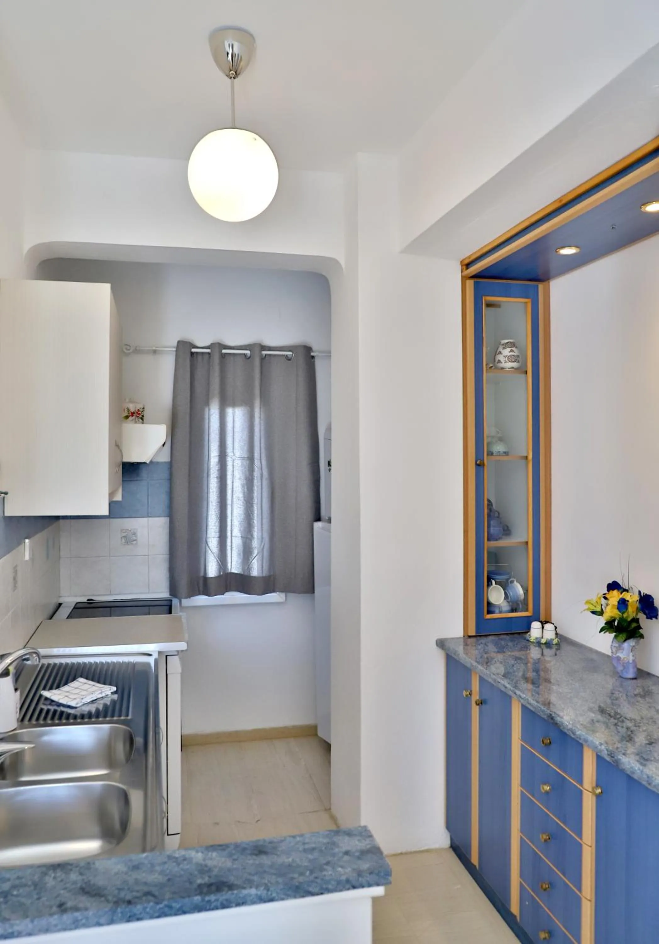 Helios Studios & Apartments