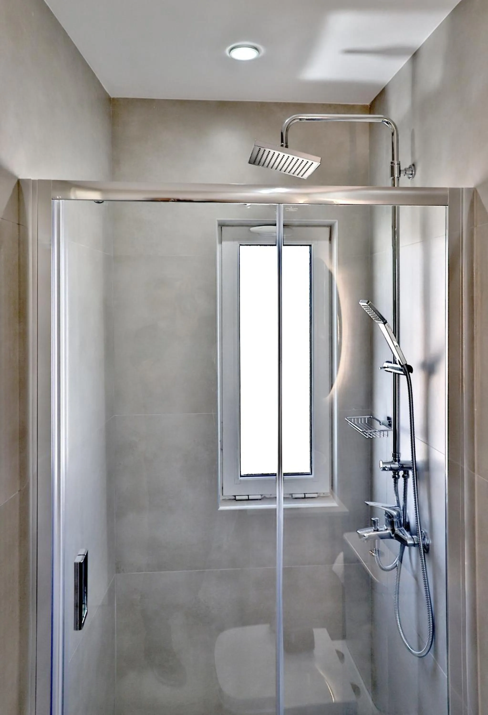 Helios Studios & Apartments