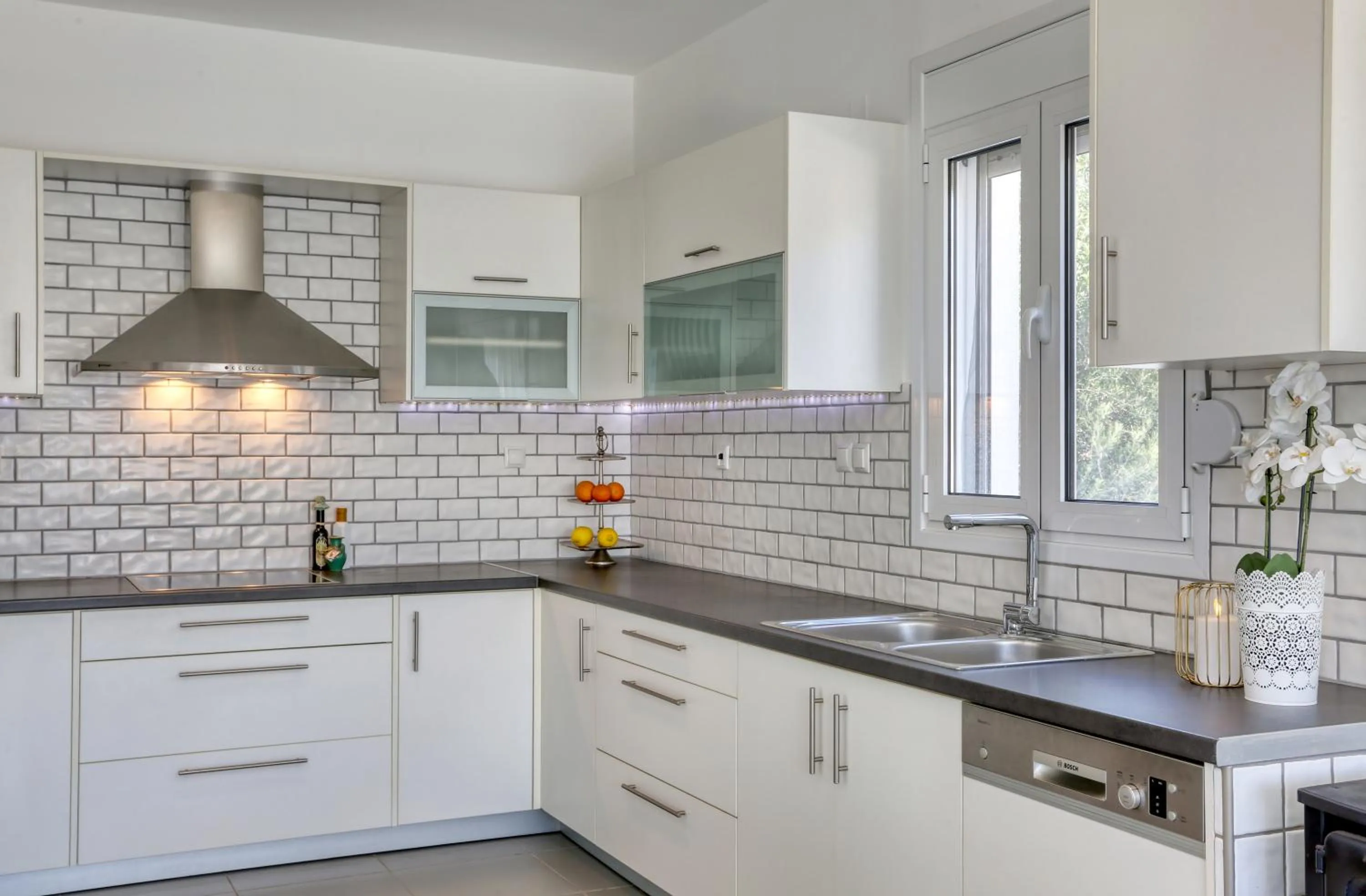 Helios Studios & Apartments