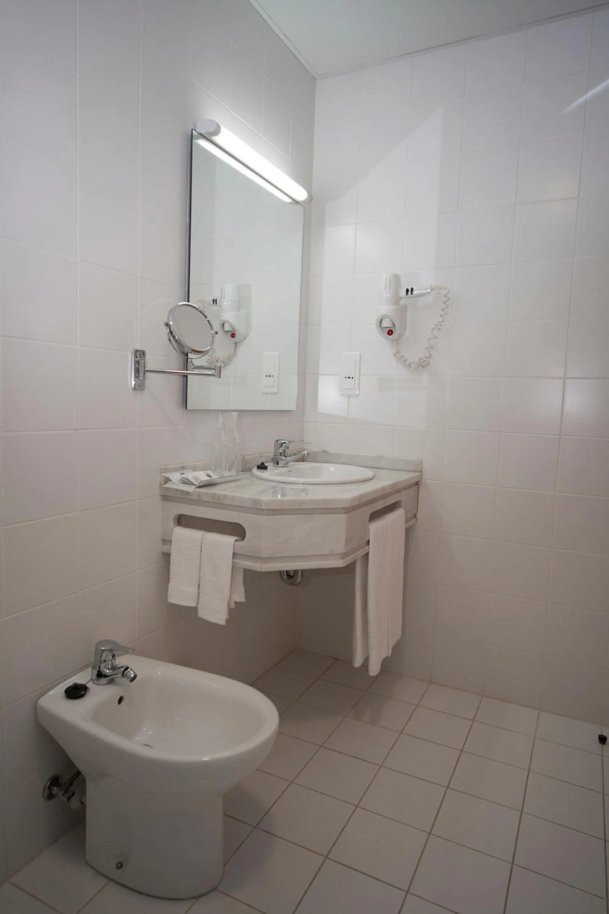 Photo of the whole room in Hotel Feira Pedra Bela