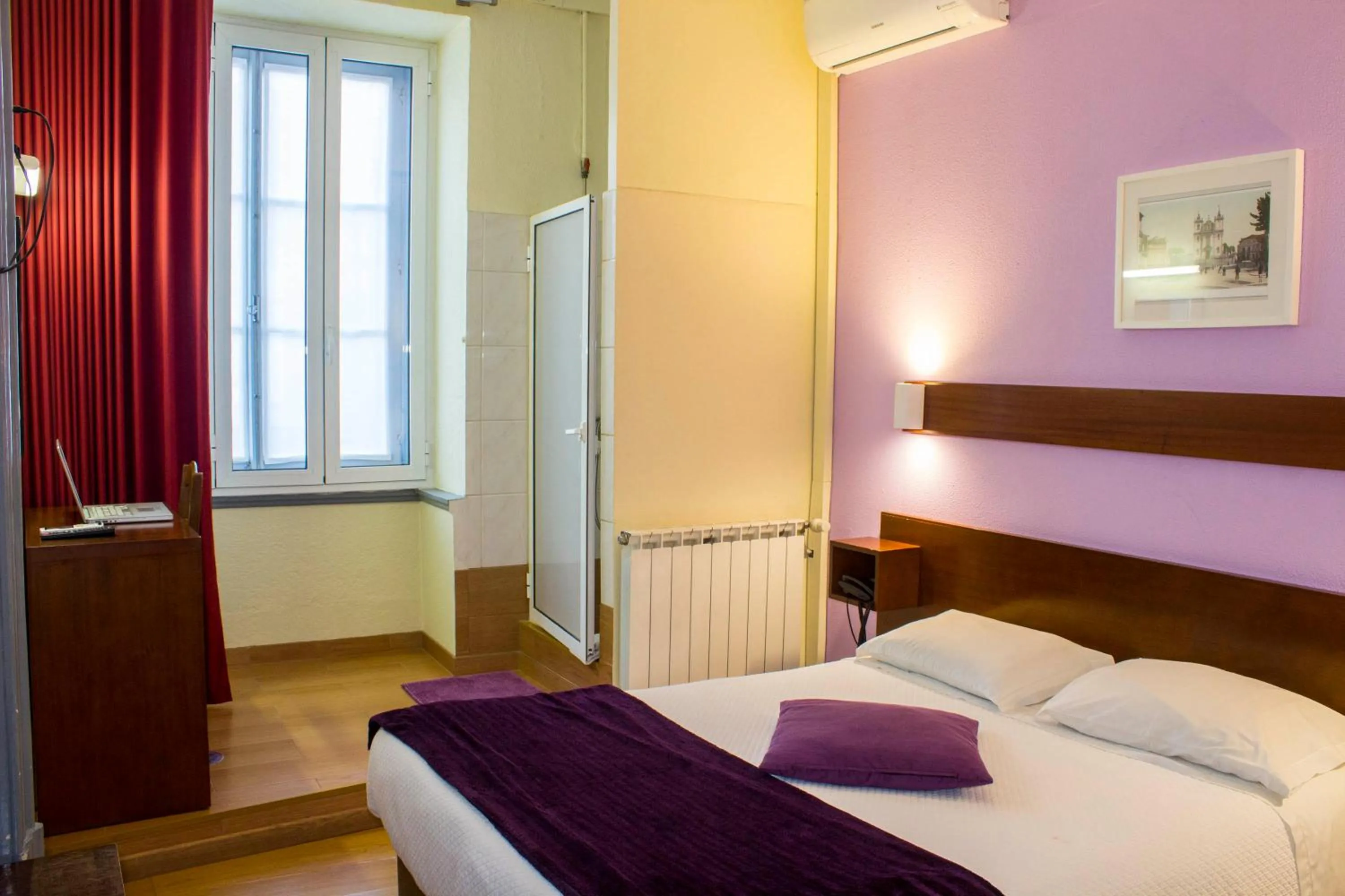 Bedroom, Bed in Hotel Estoril Porto