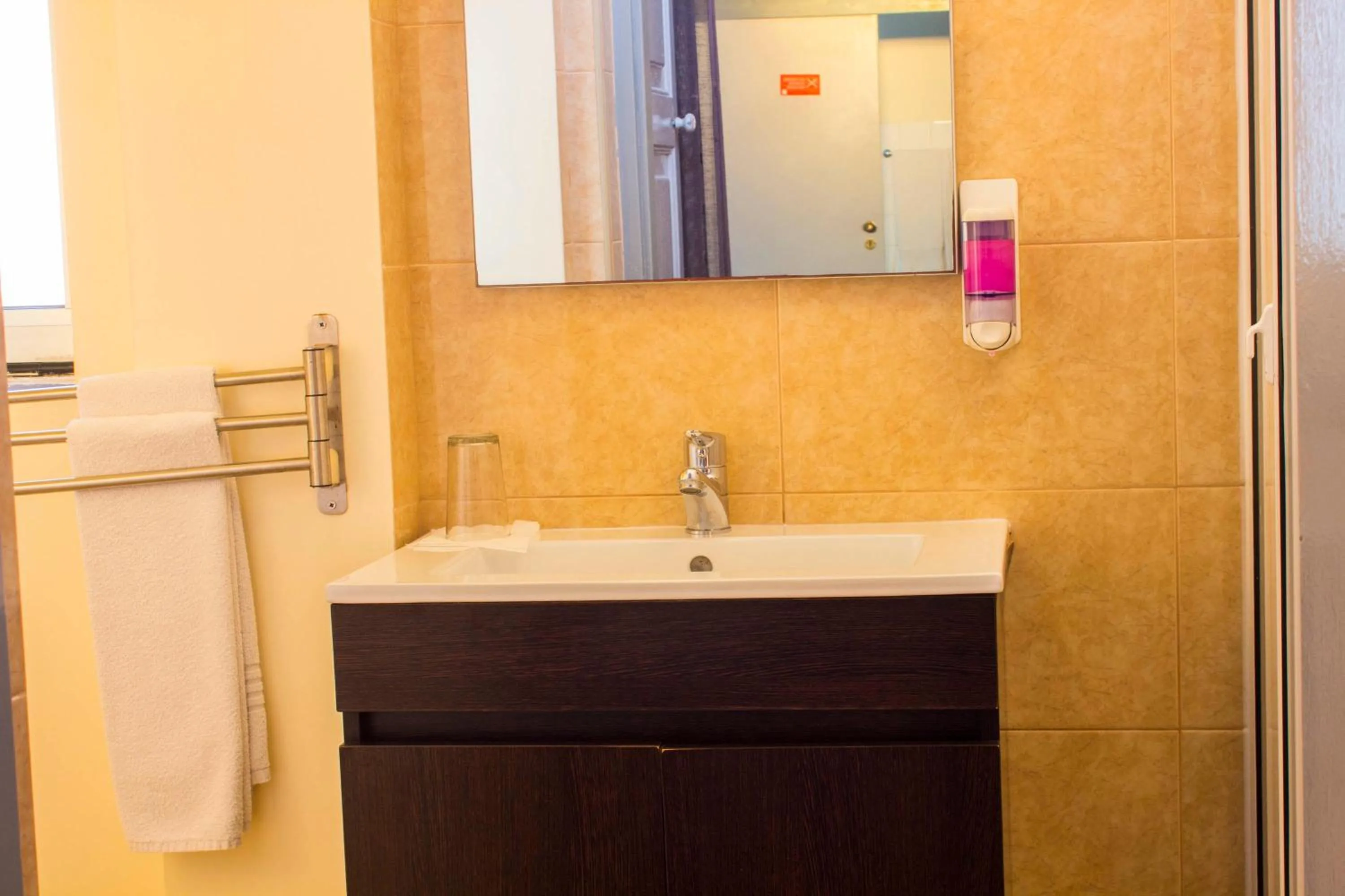 Bathroom in Hotel Estoril Porto