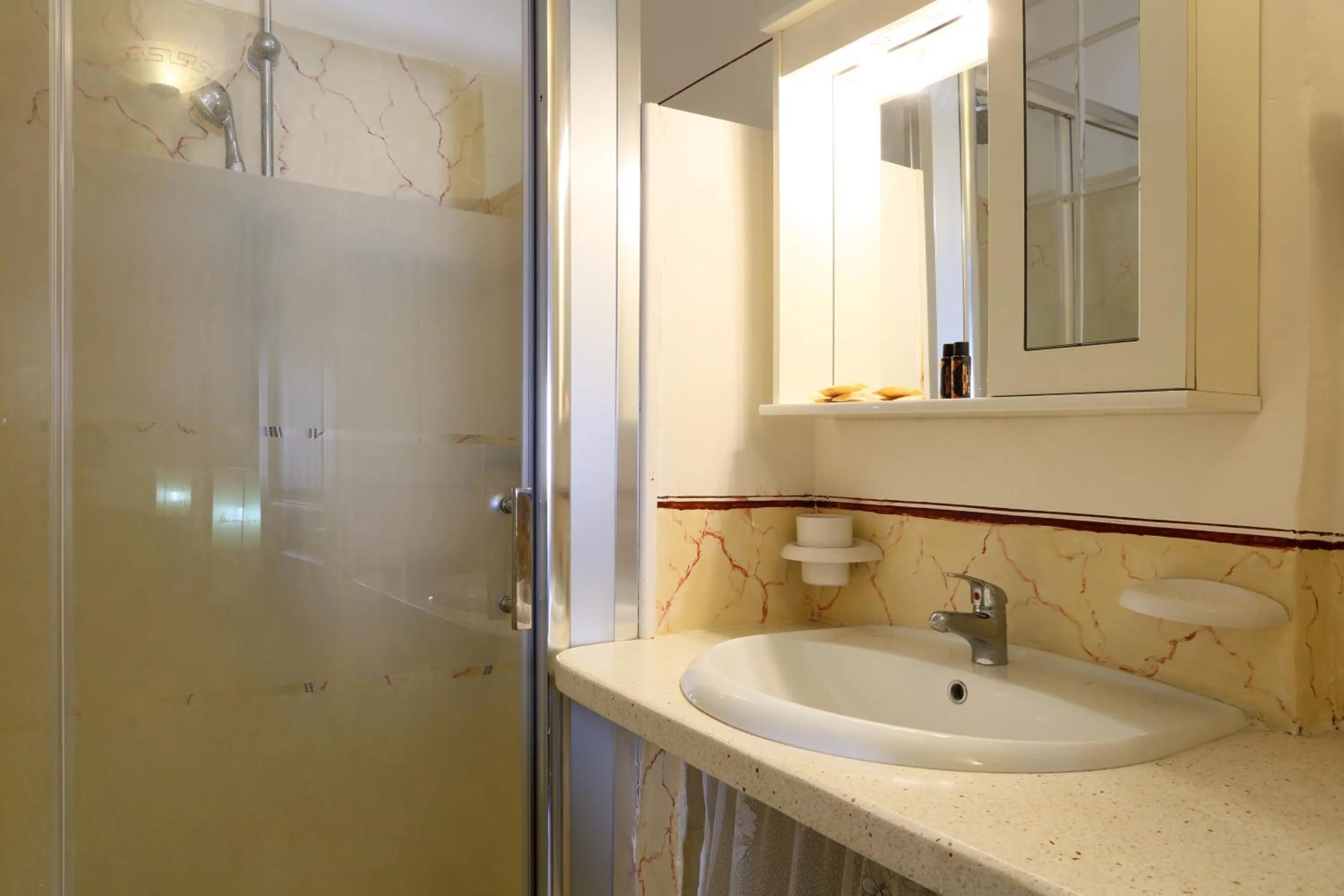 Bathroom in B&B Dimora Muzio and Restaurant