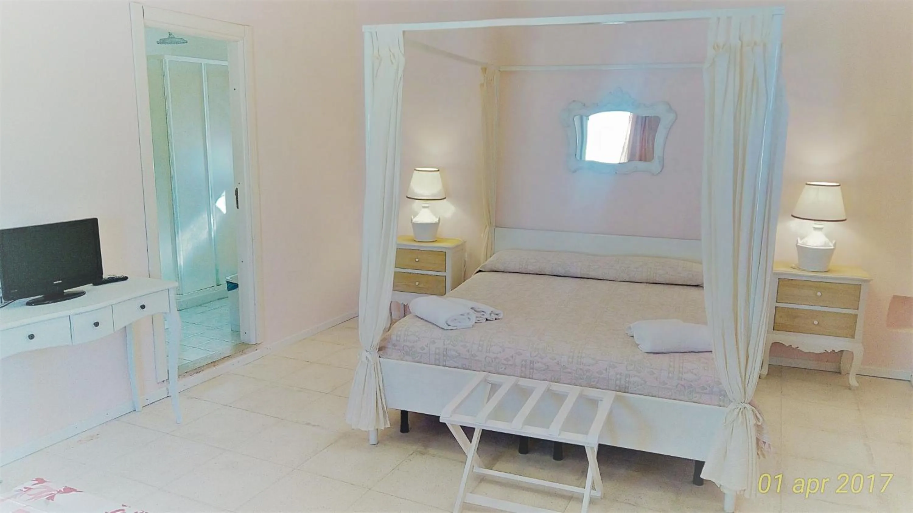 Bed in B&B Dimora Muzio and Restaurant