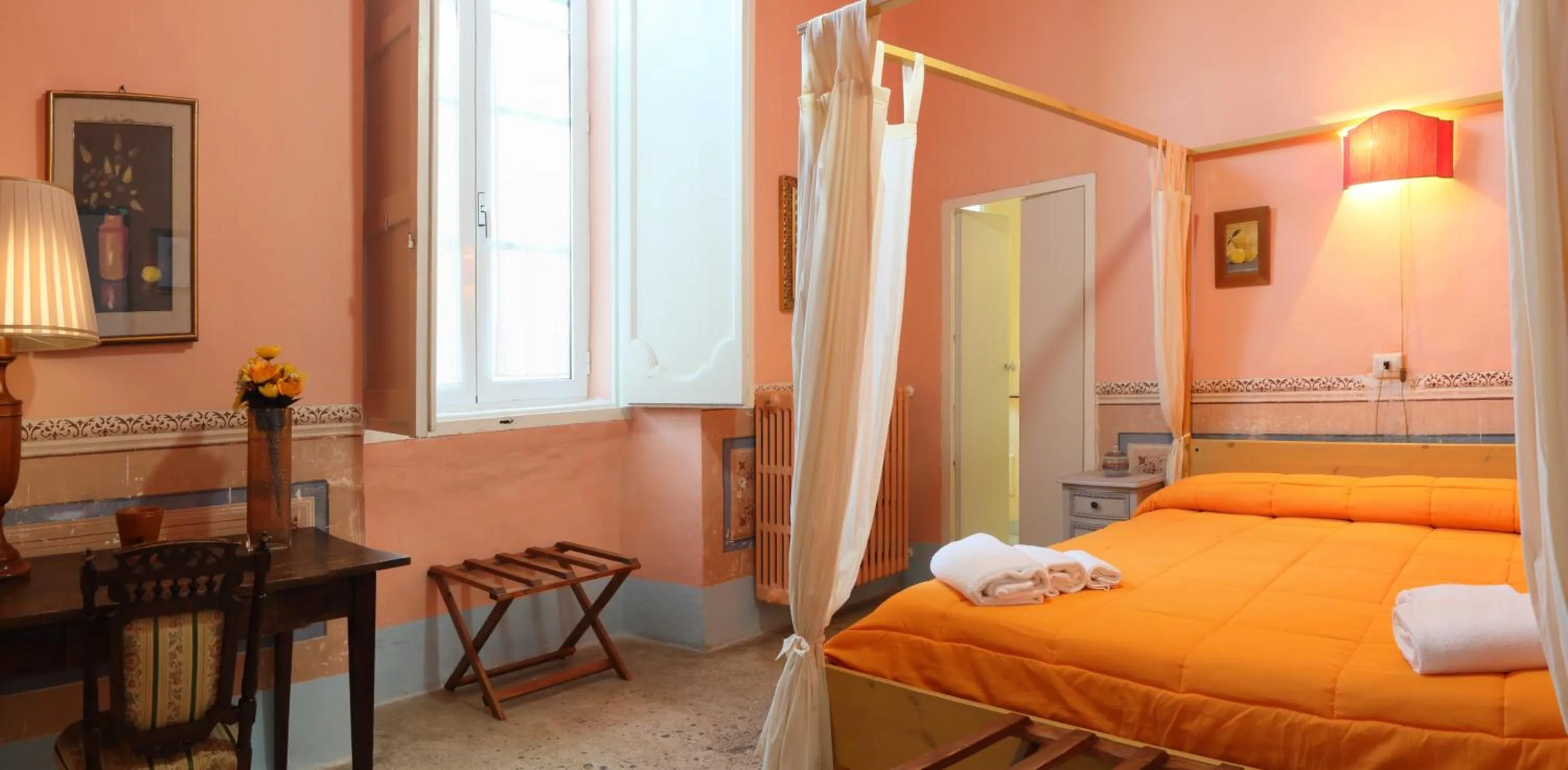 Bed in B&B Dimora Muzio and Restaurant