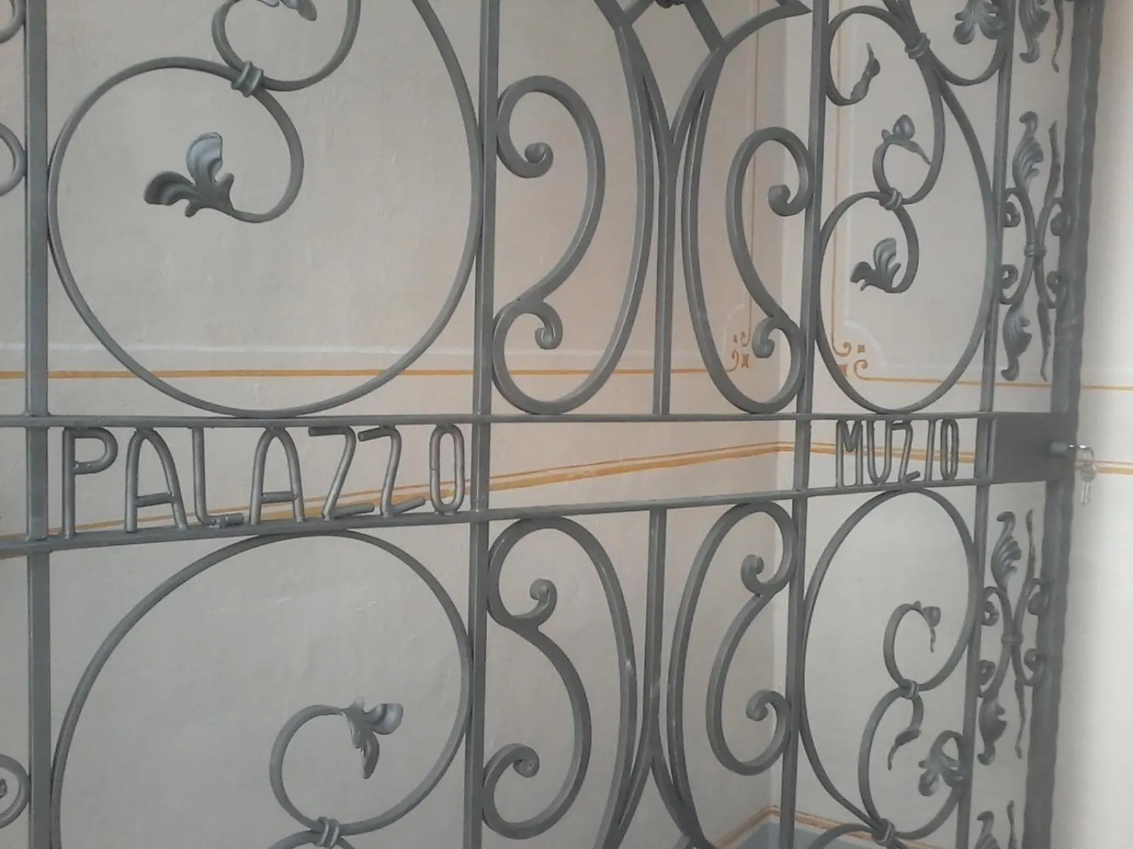 Decorative detail in B&B Dimora Muzio and Restaurant