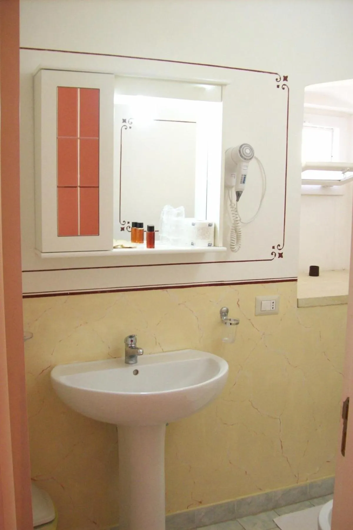 Toilet in B&B Dimora Muzio and Restaurant