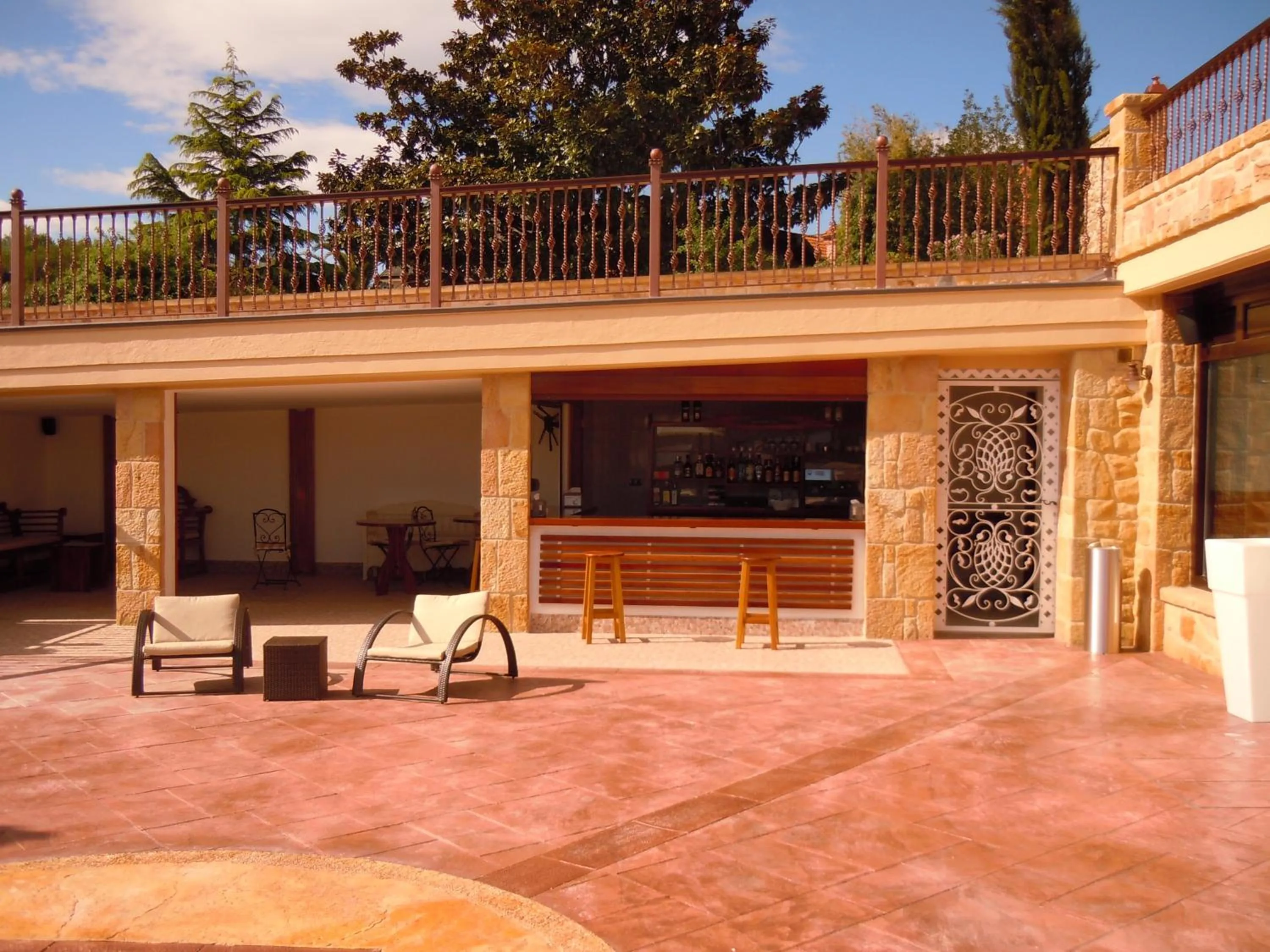 Lounge or bar in Posada La Torre de los Isla & Spa