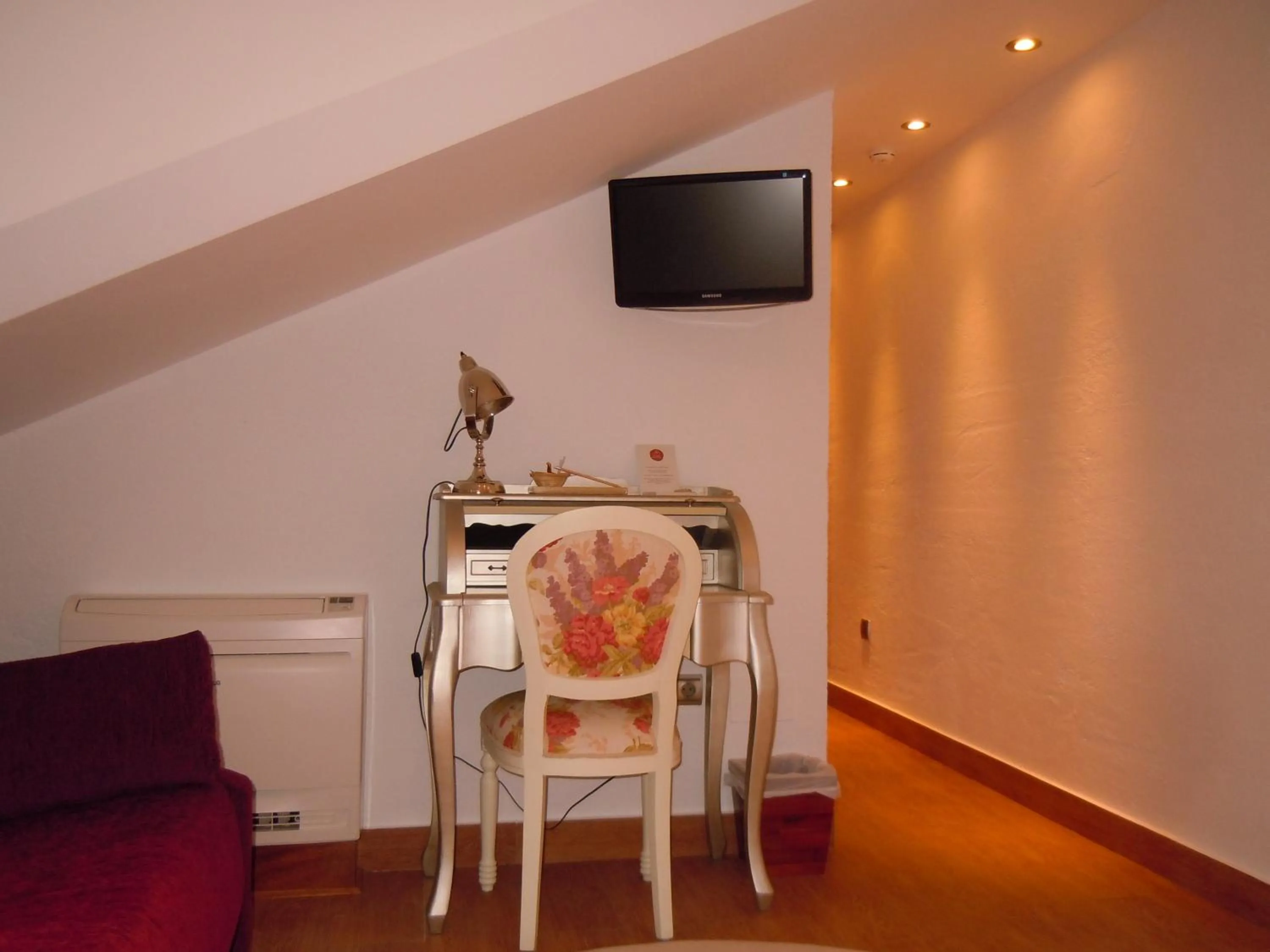 Photo of the whole room in Posada La Torre de los Isla & Spa