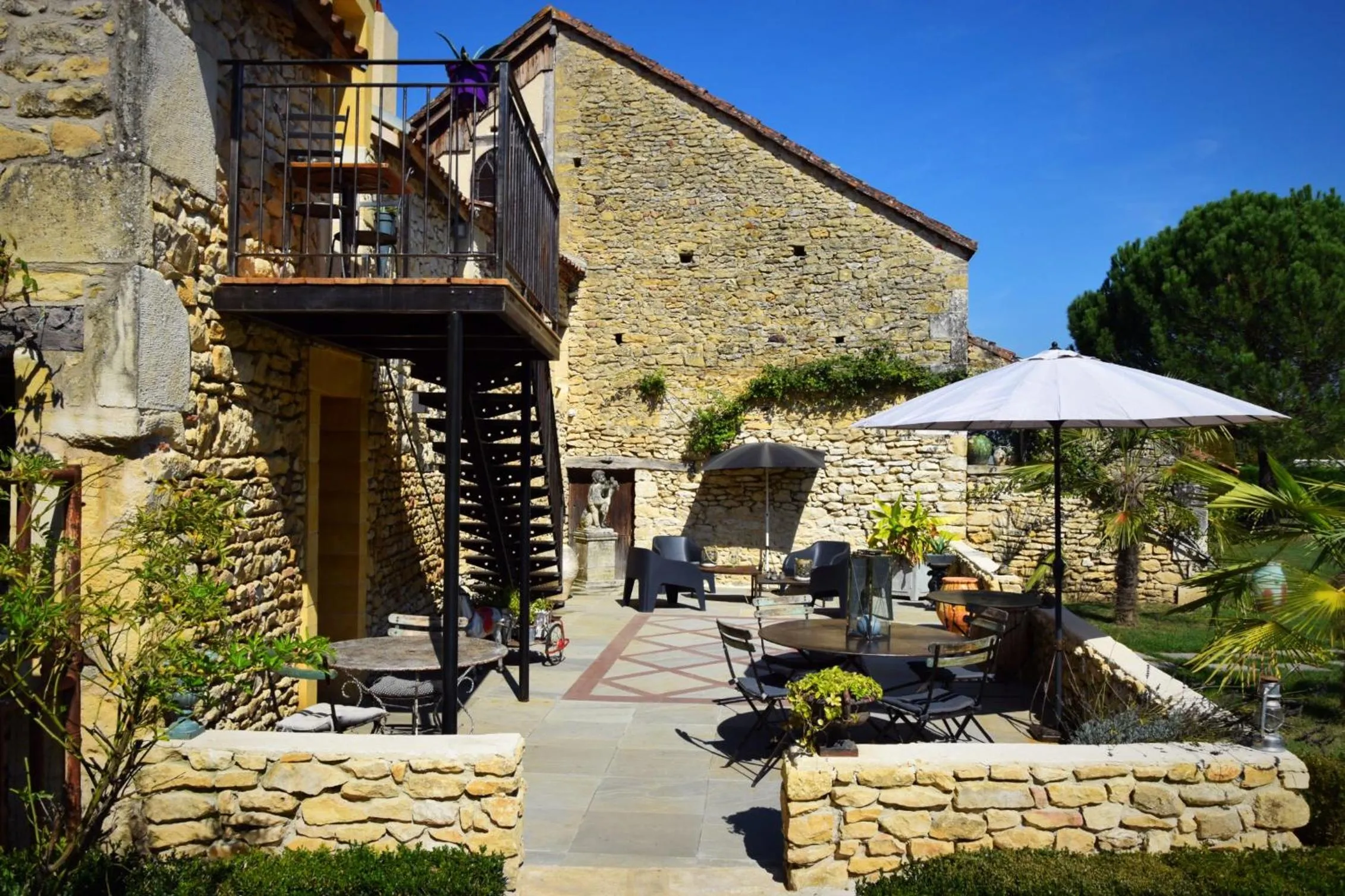 Patio in L'Intemporelle B&B