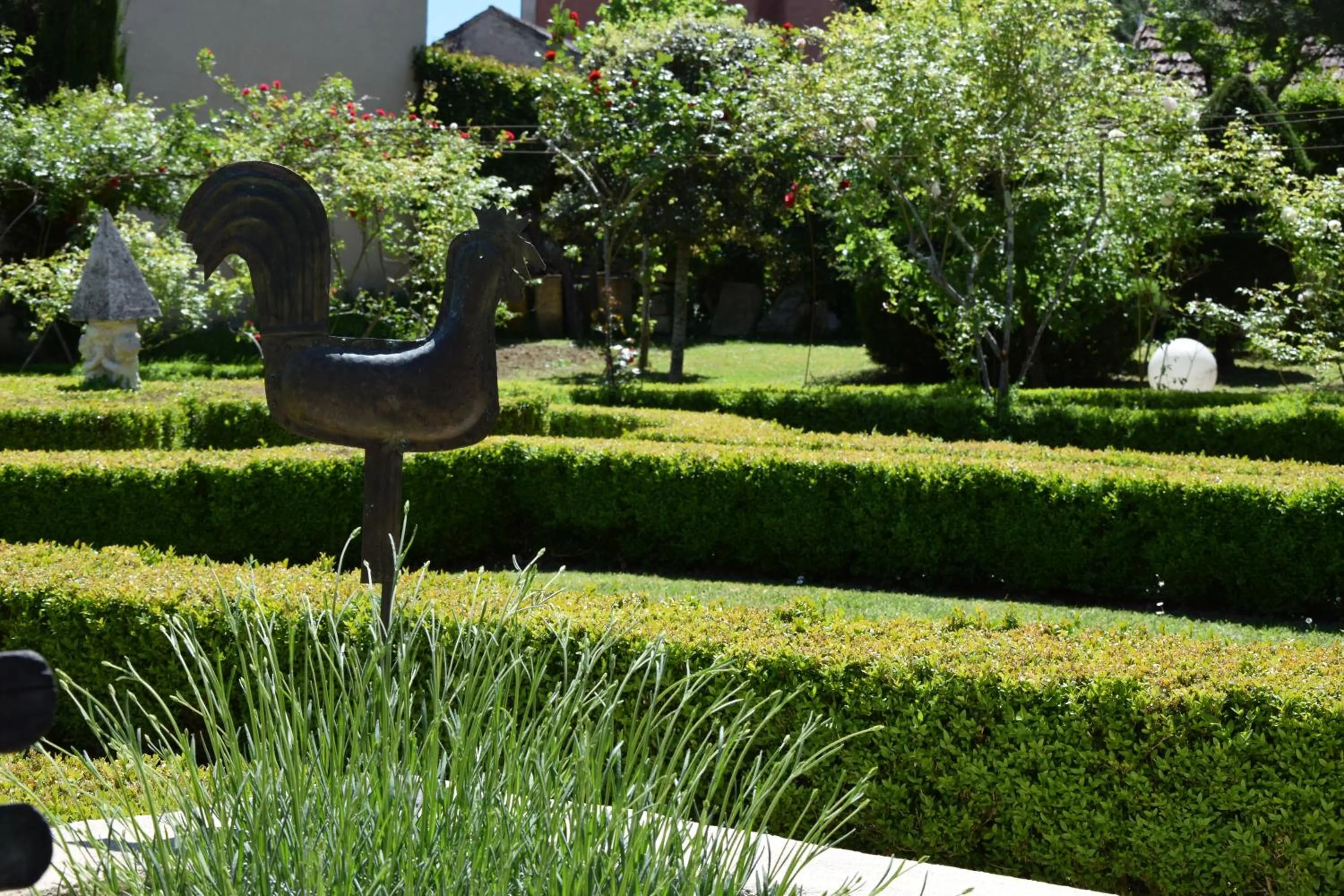 Garden in L'Intemporelle B&B