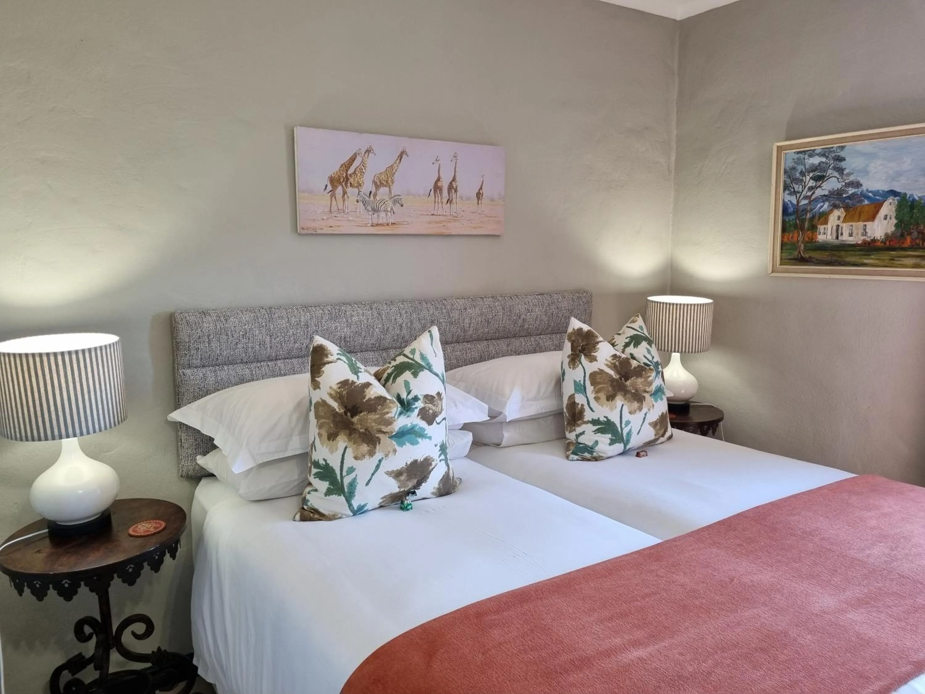 Bed in Barrydale Karoo - BOUTIQUE HOTEL