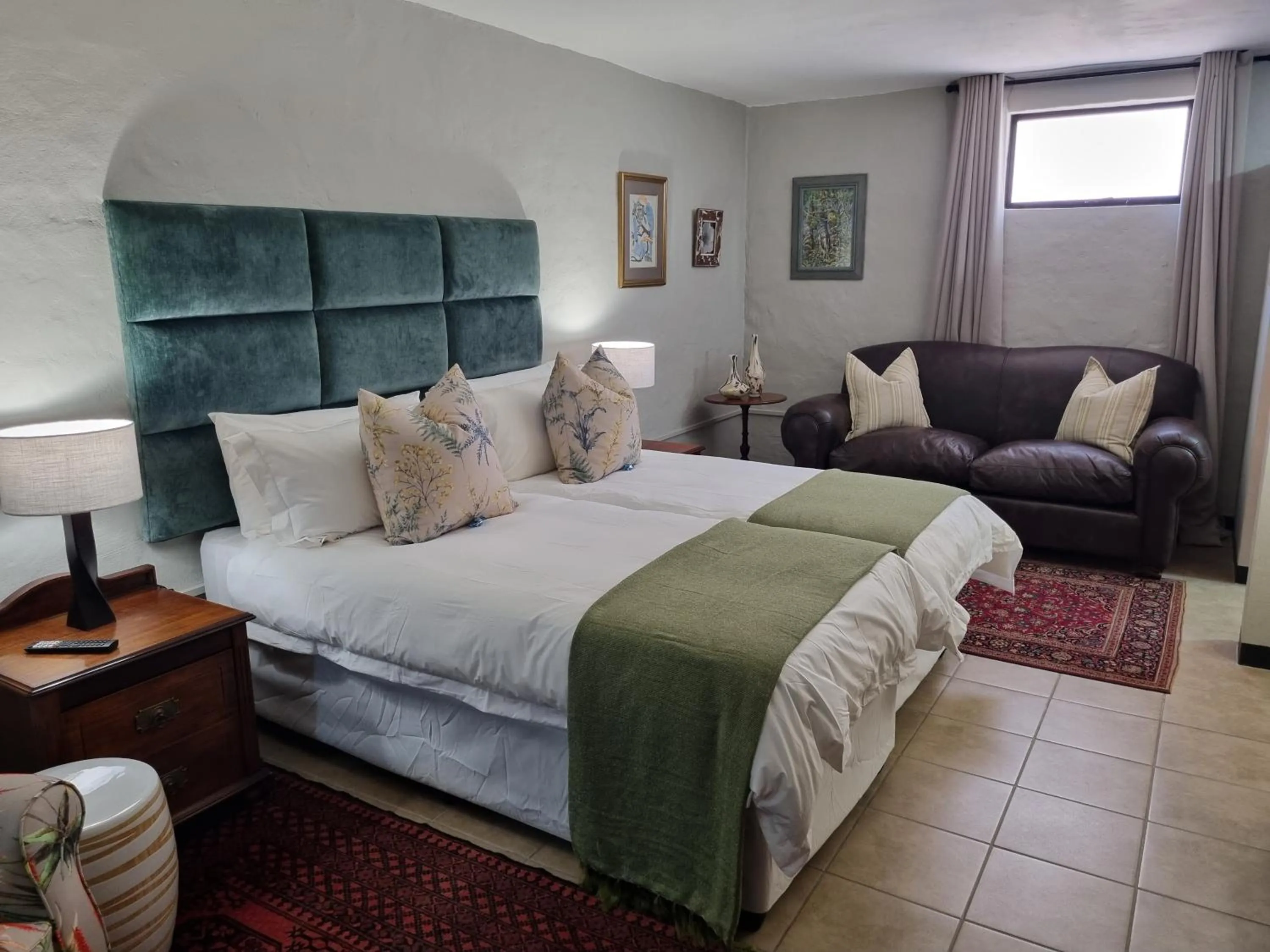 Property building, Bed in Barrydale Karoo - BOUTIQUE HOTEL