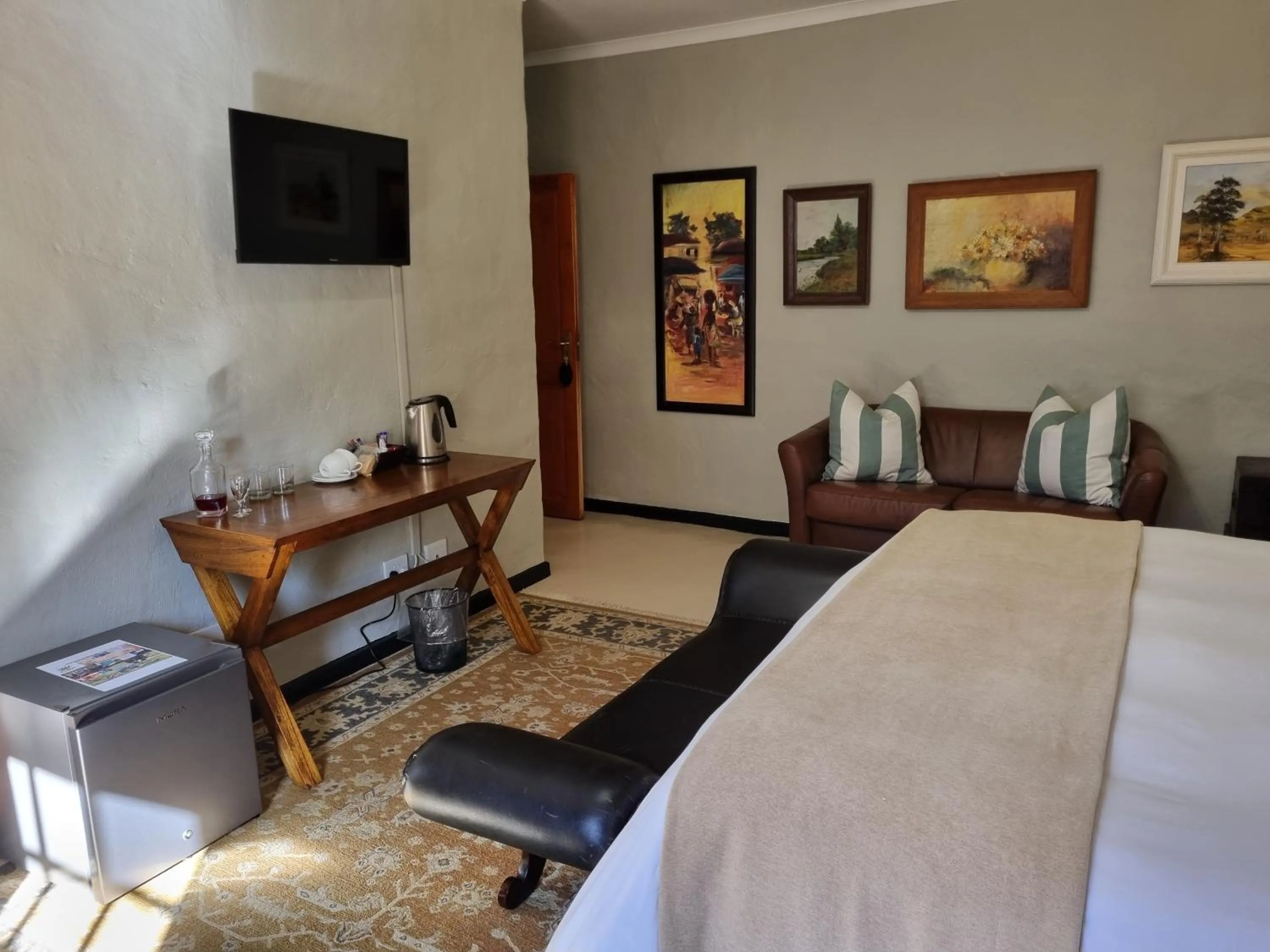 Bed in Barrydale Karoo - BOUTIQUE HOTEL