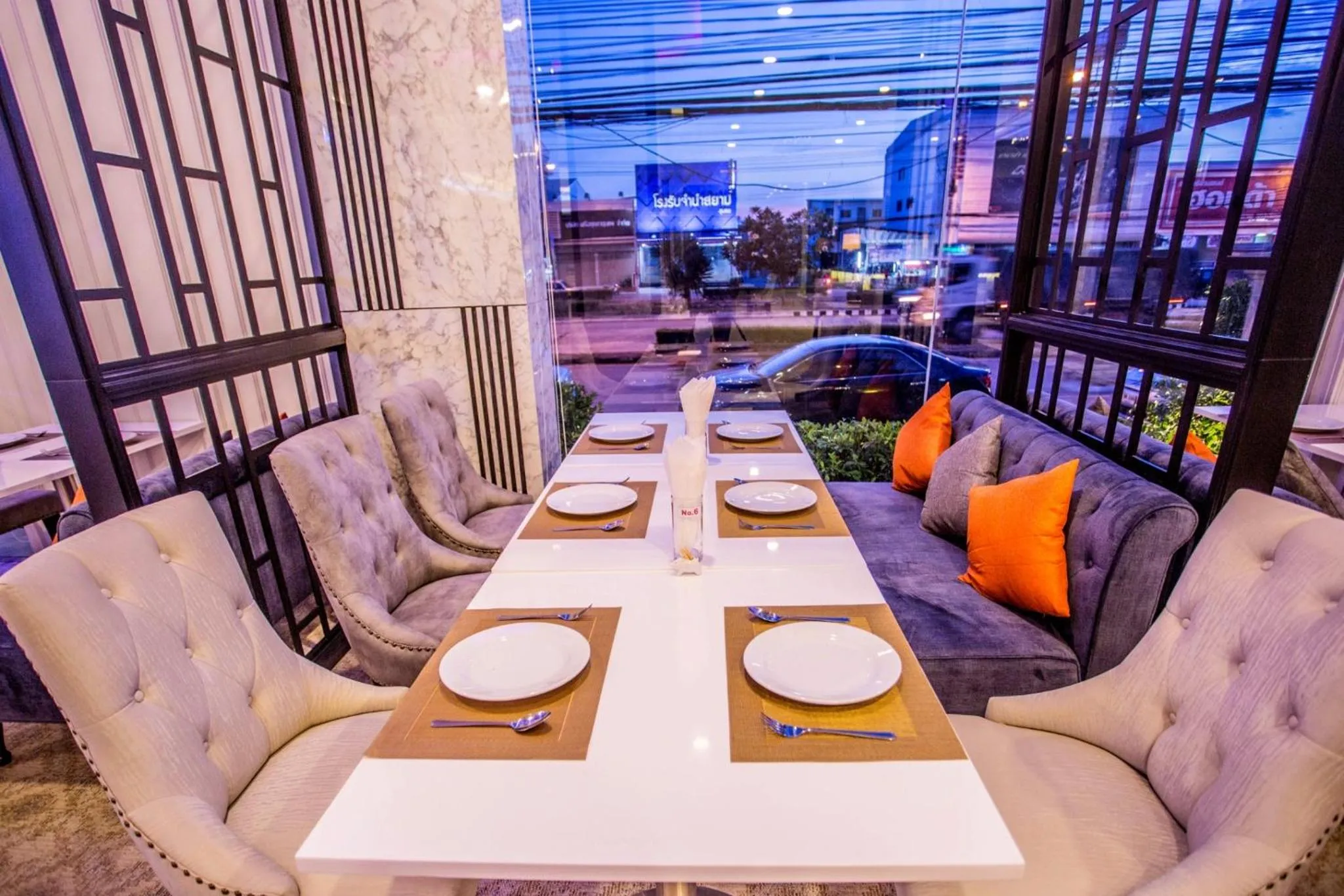 The Cheewin Hotel And Convention