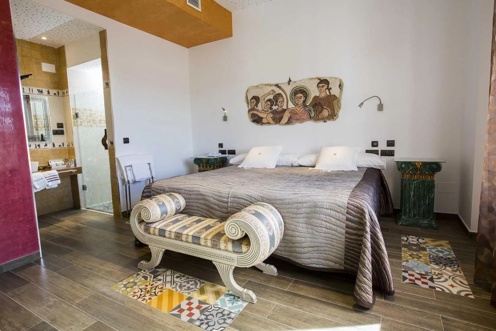 Photo of the whole room, Bed in Hotel SPA El Lagar de Isilla