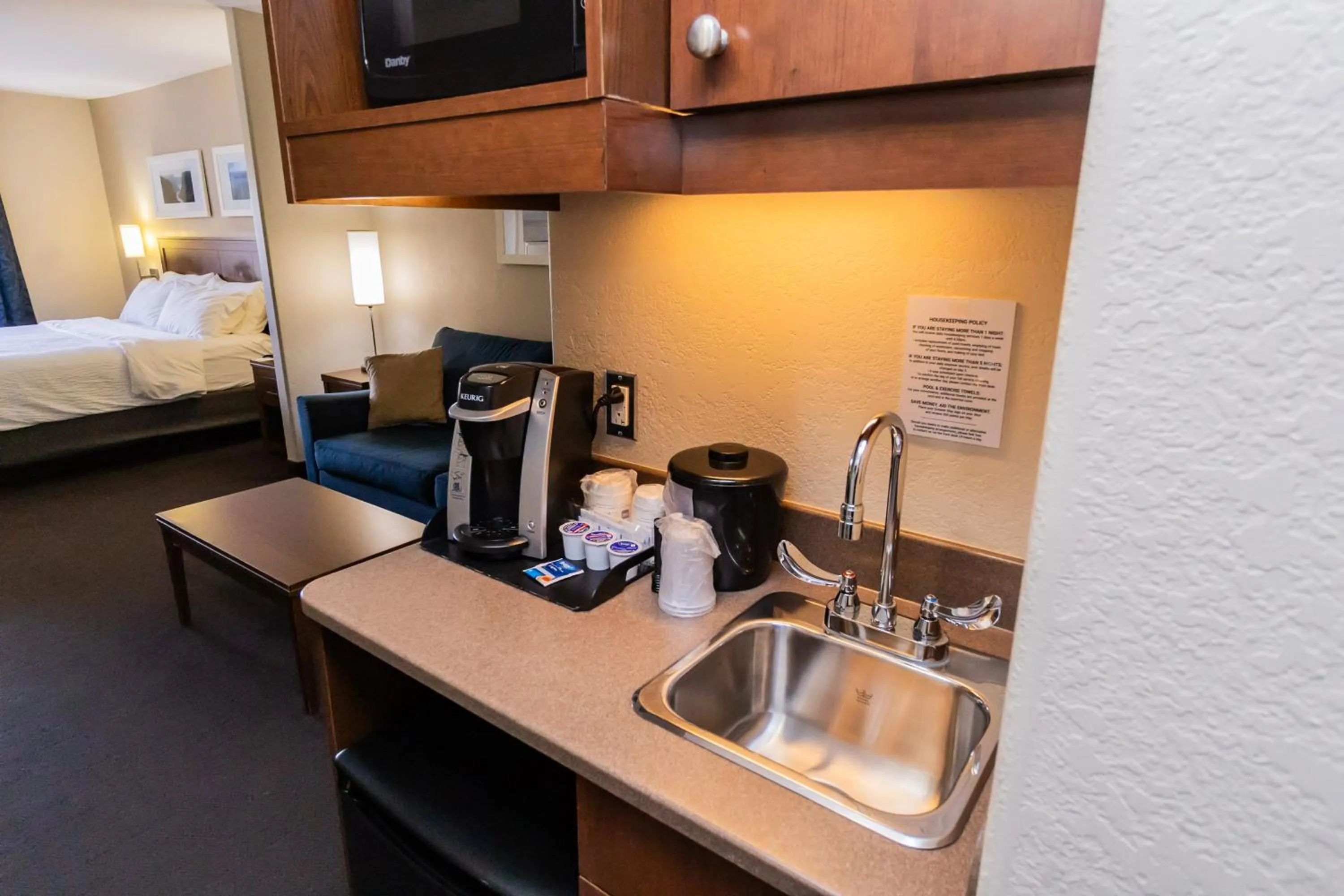 Bed in Deer Lake Horizon Hotel, BW Signature Collection