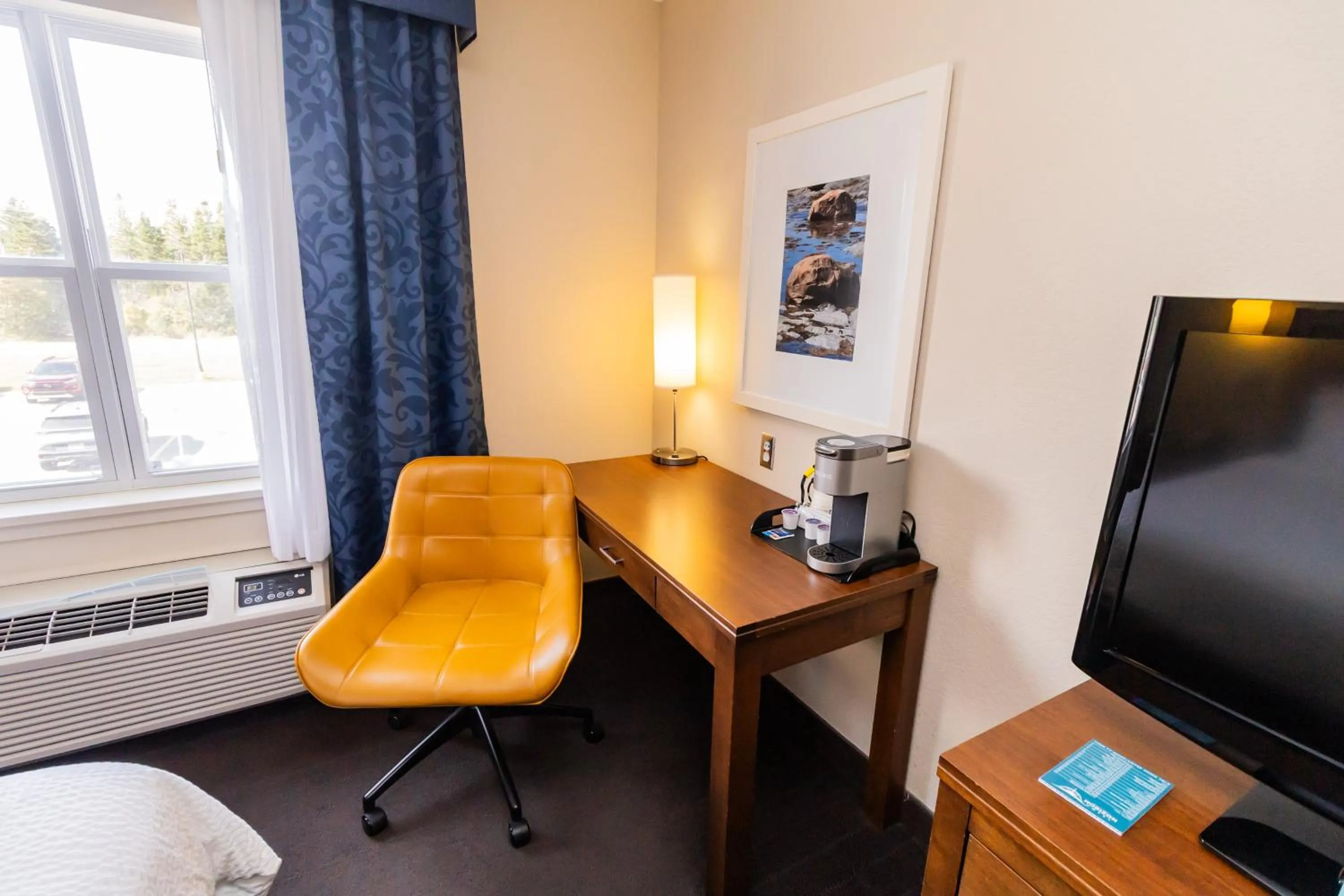 Seating area in Deer Lake Horizon Hotel, BW Signature Collection