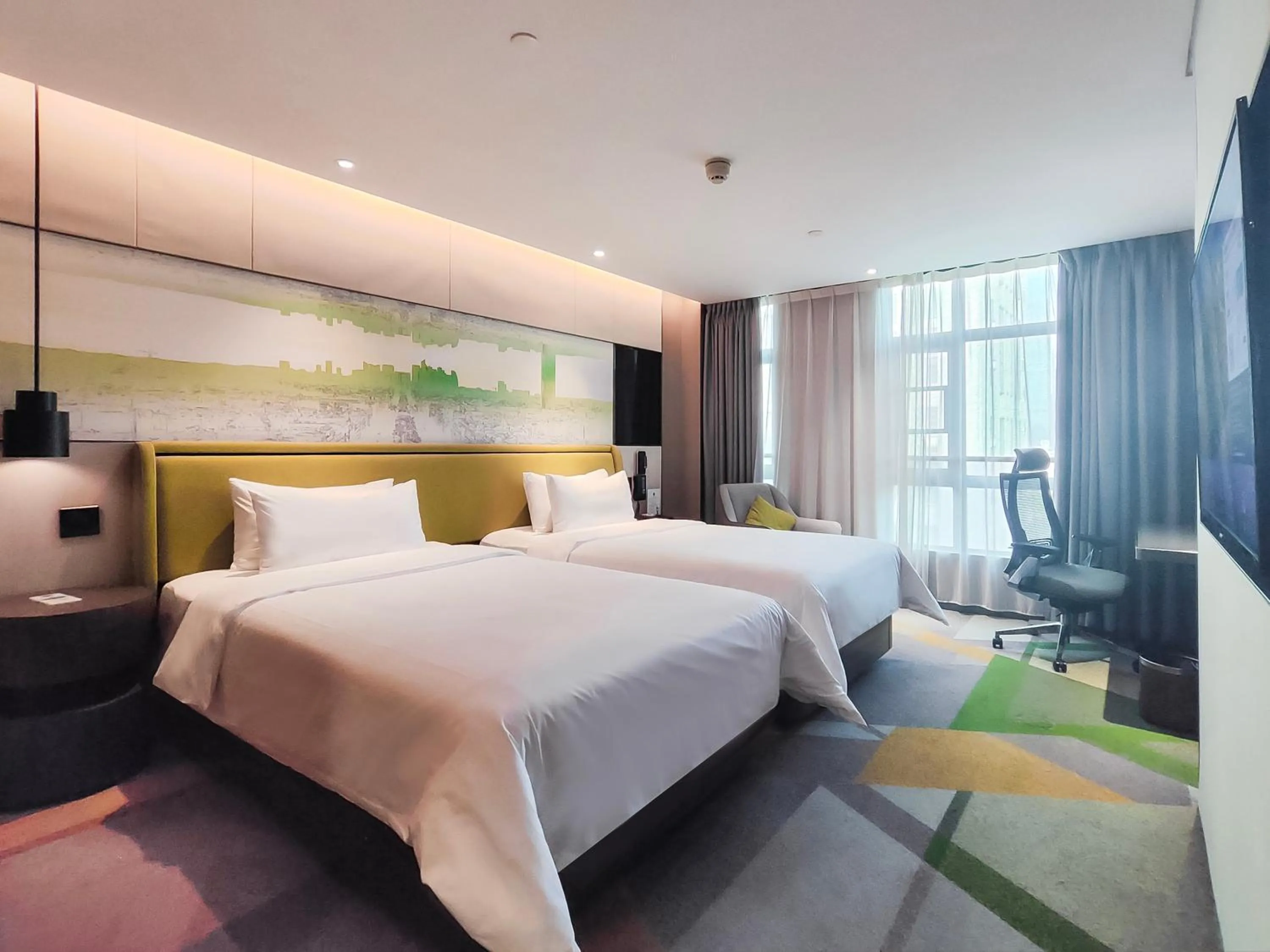 Bed in Hampton by Hilton Guangzhou Tianhe Sports Center