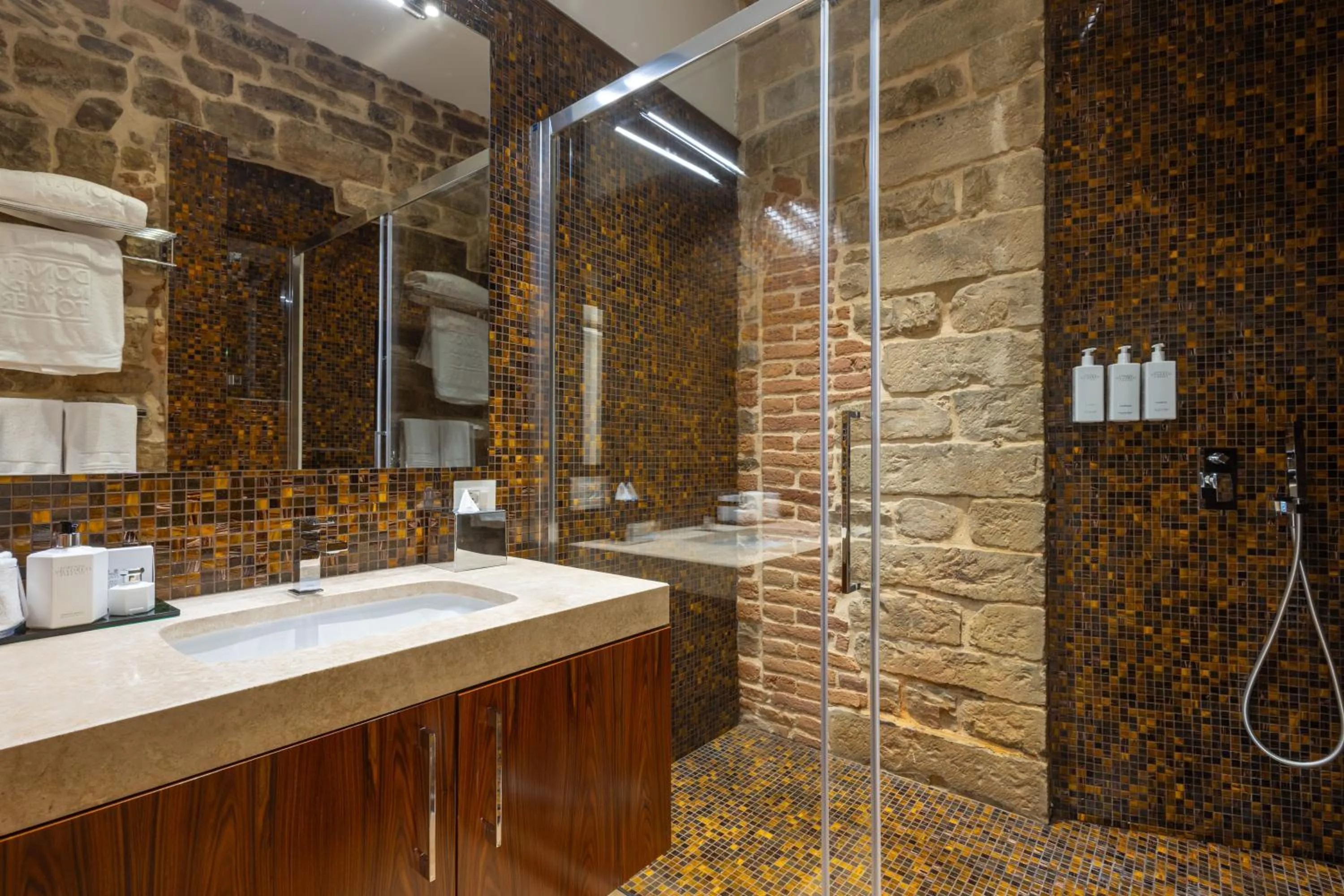 Bathroom in Donati Luxury Tower Suites