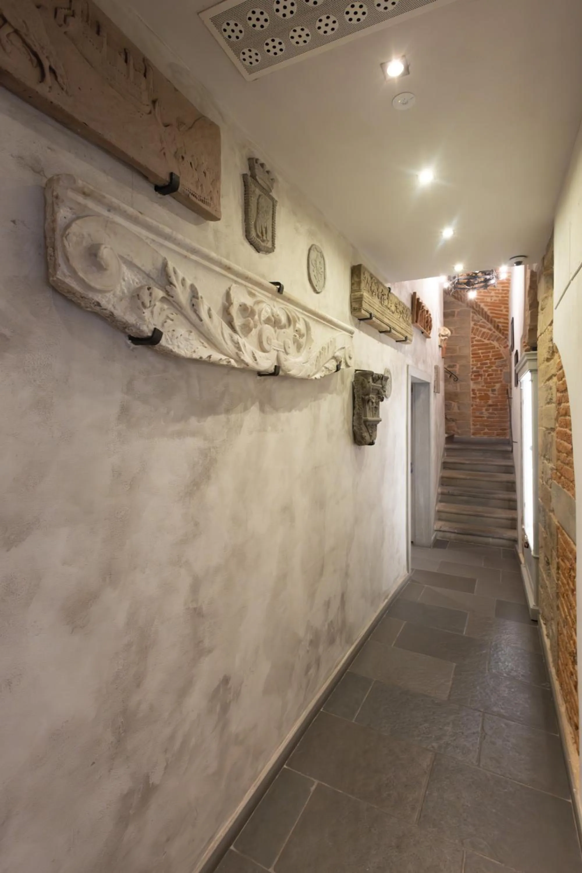 Decorative detail in Donati Luxury Tower Suites