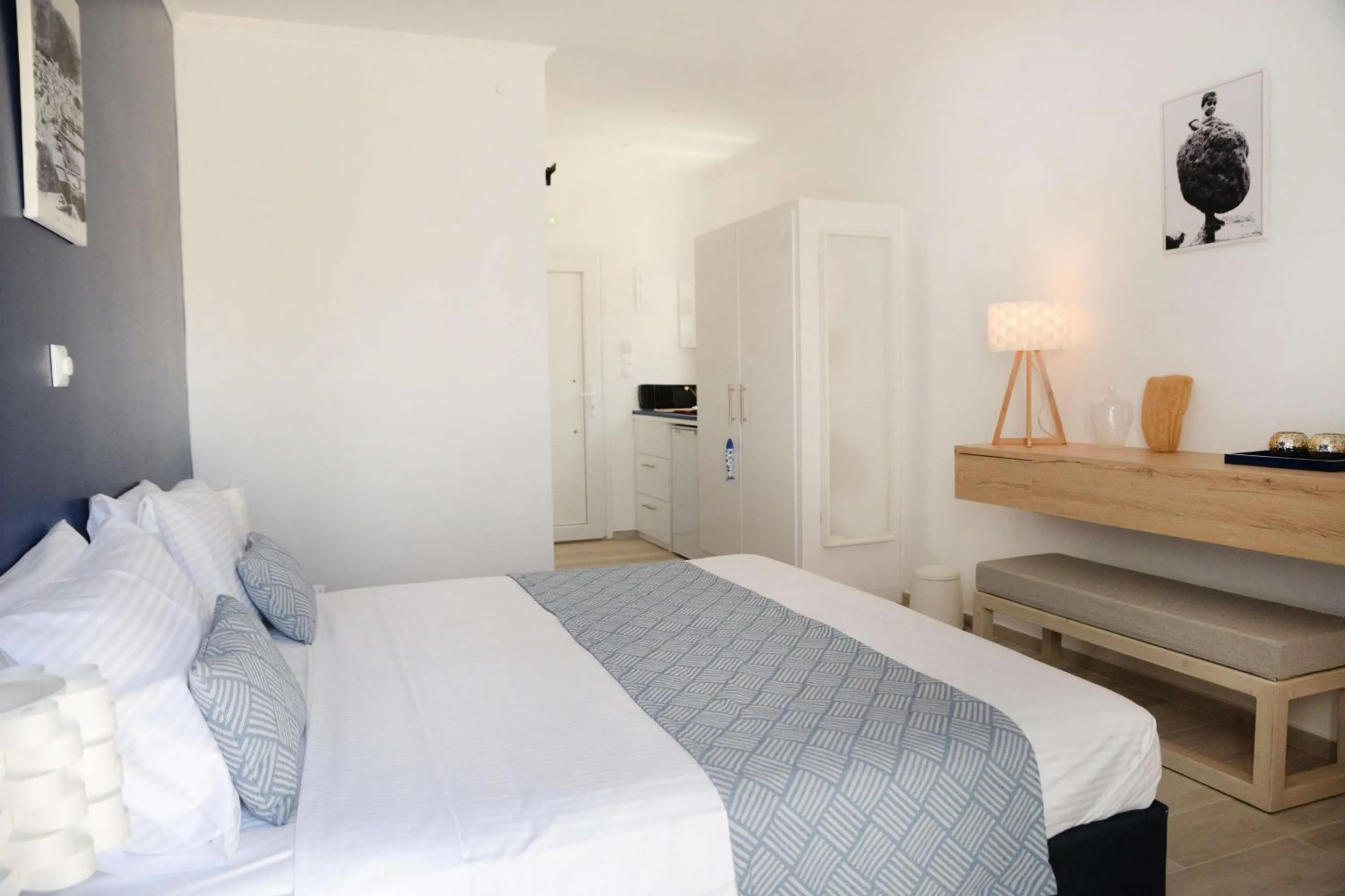 Bedroom, Bed in Aphrodite Studios