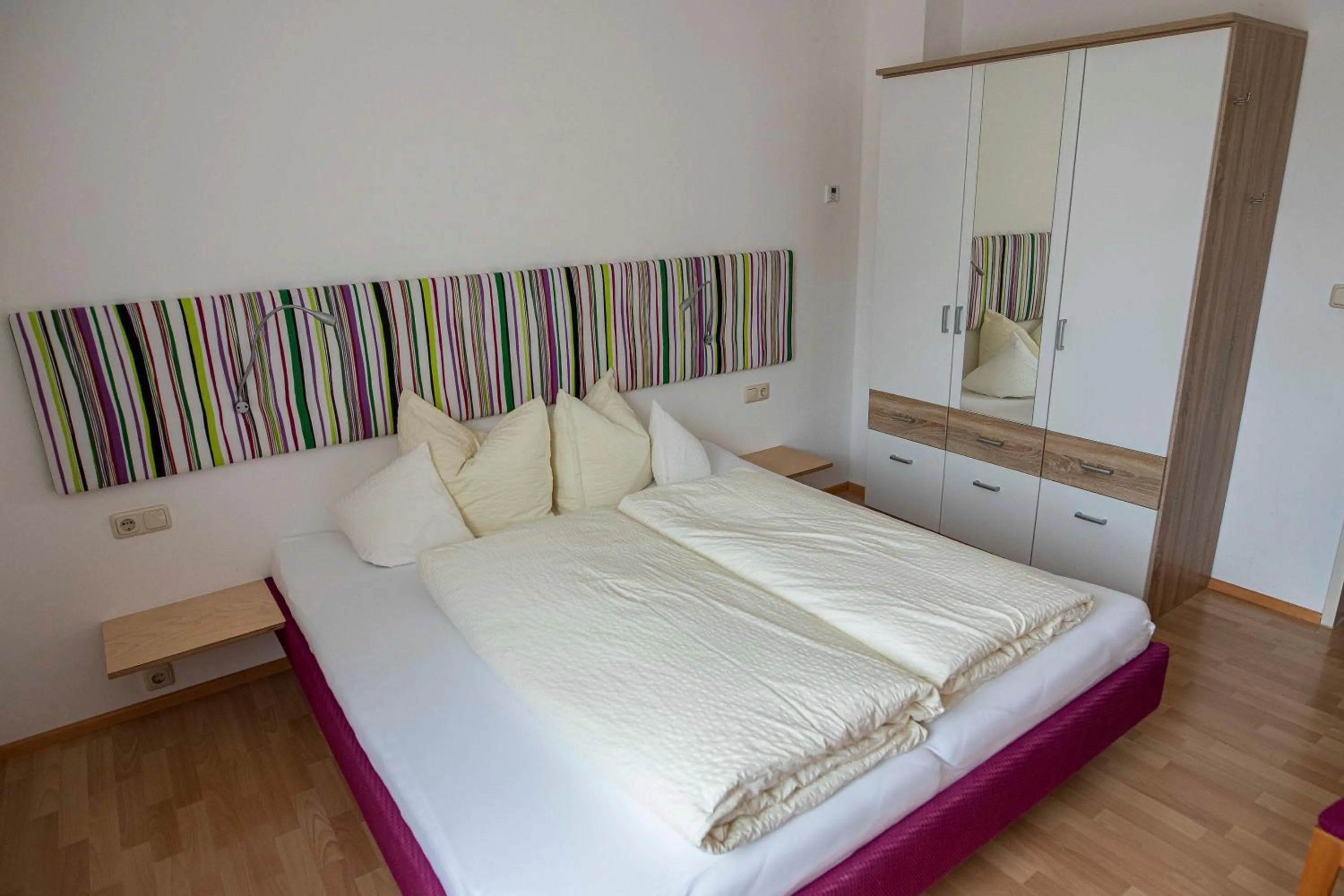 Bed in Hotel Lucia - 3 Sterne Superior