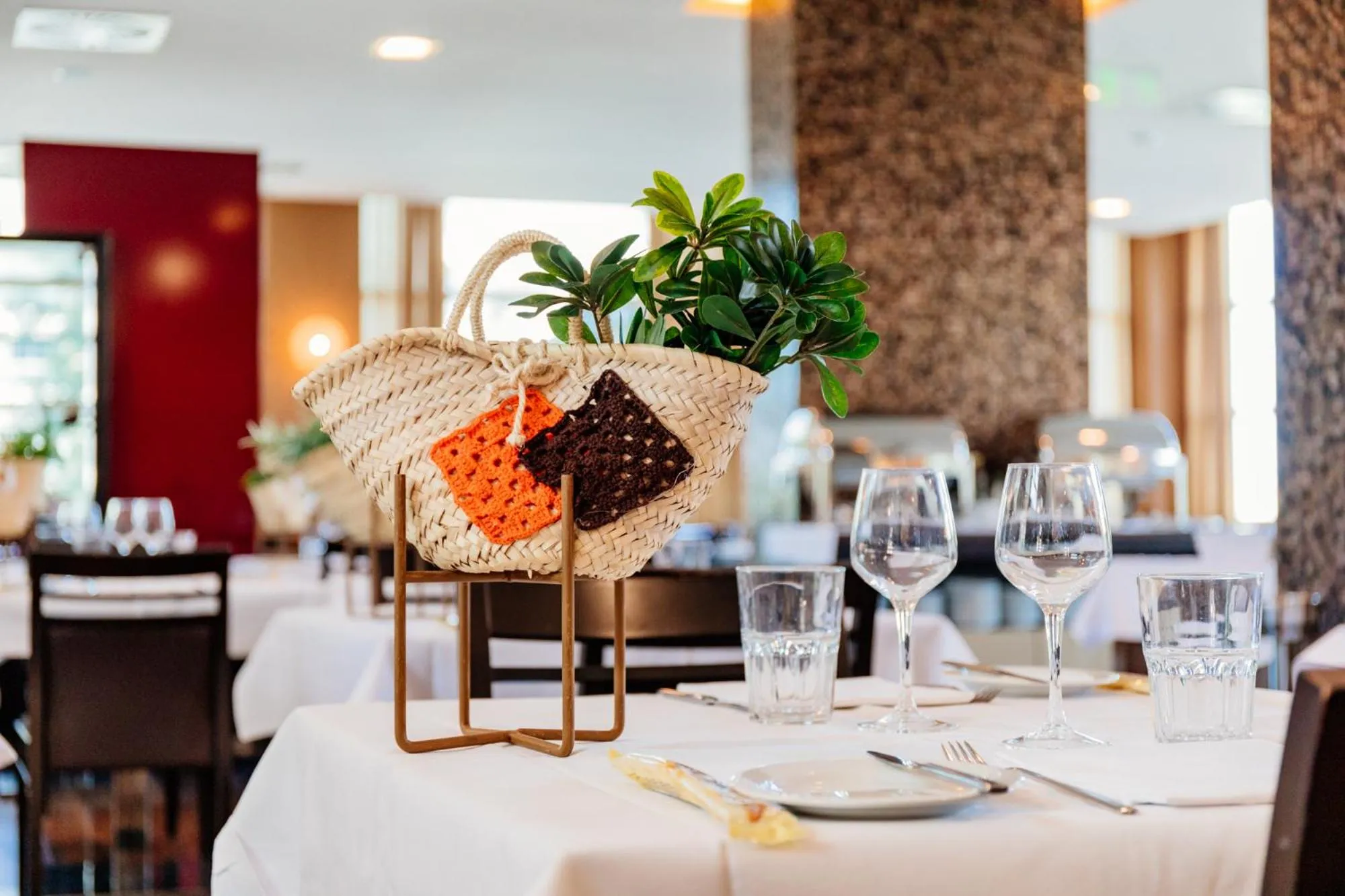 Restaurant/places to eat in Axis Porto Business & Spa Hotel