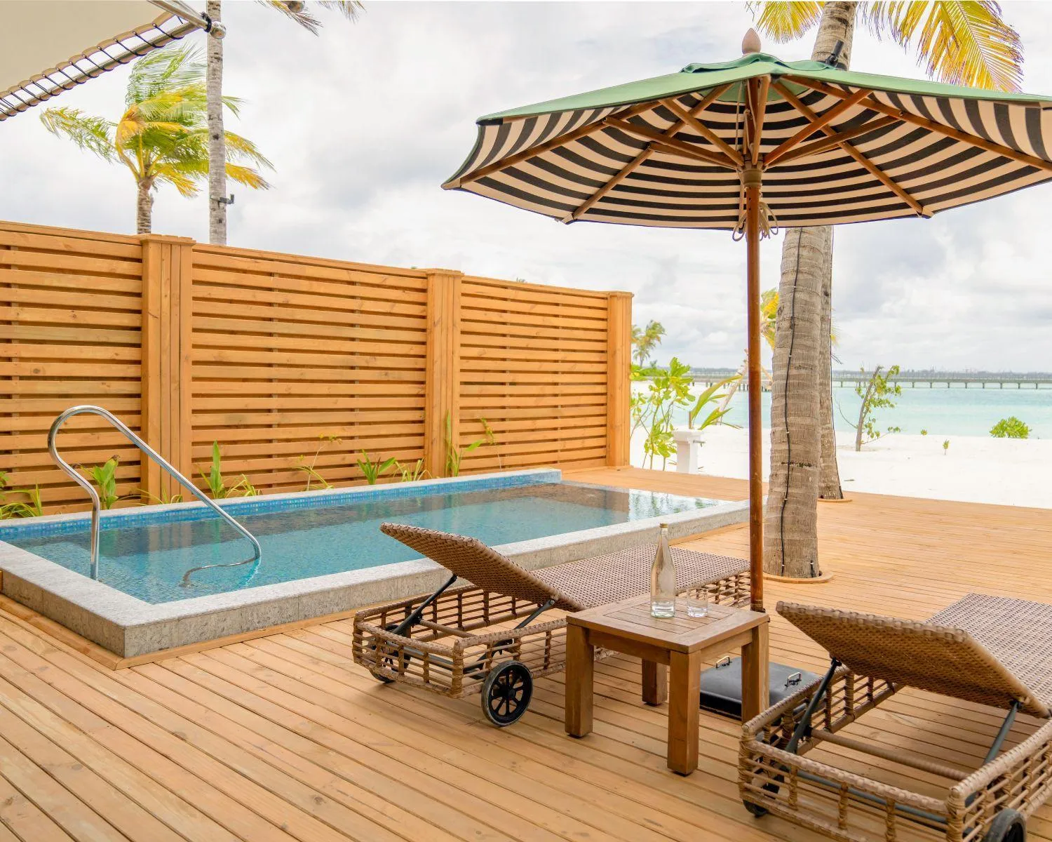 Balcony/Terrace in SAii Lagoon Maldives, Curio Collection By Hilton
