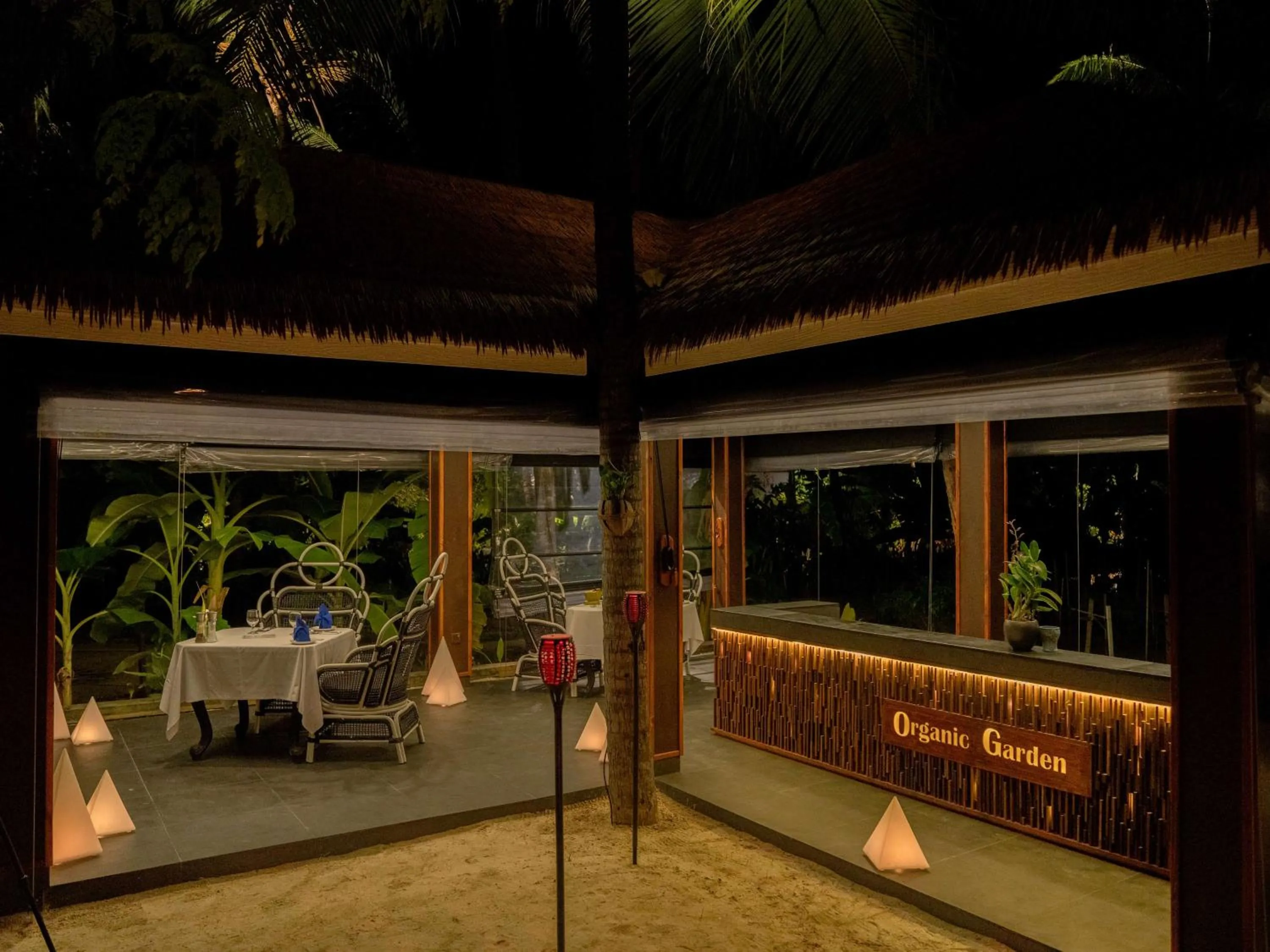 Property building in SAii Lagoon Maldives, Curio Collection By Hilton