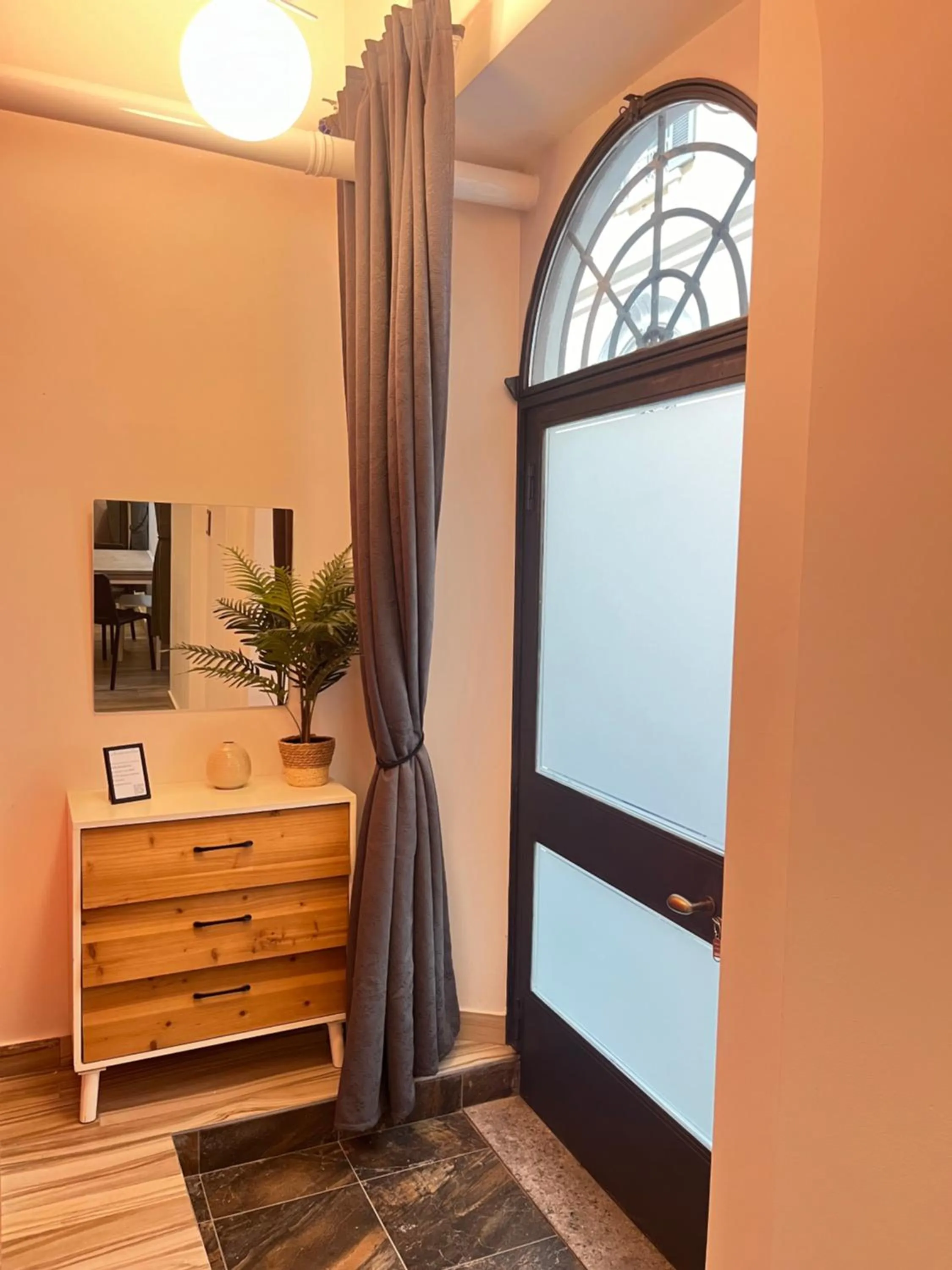 Photo of the whole room in Residence Diaz