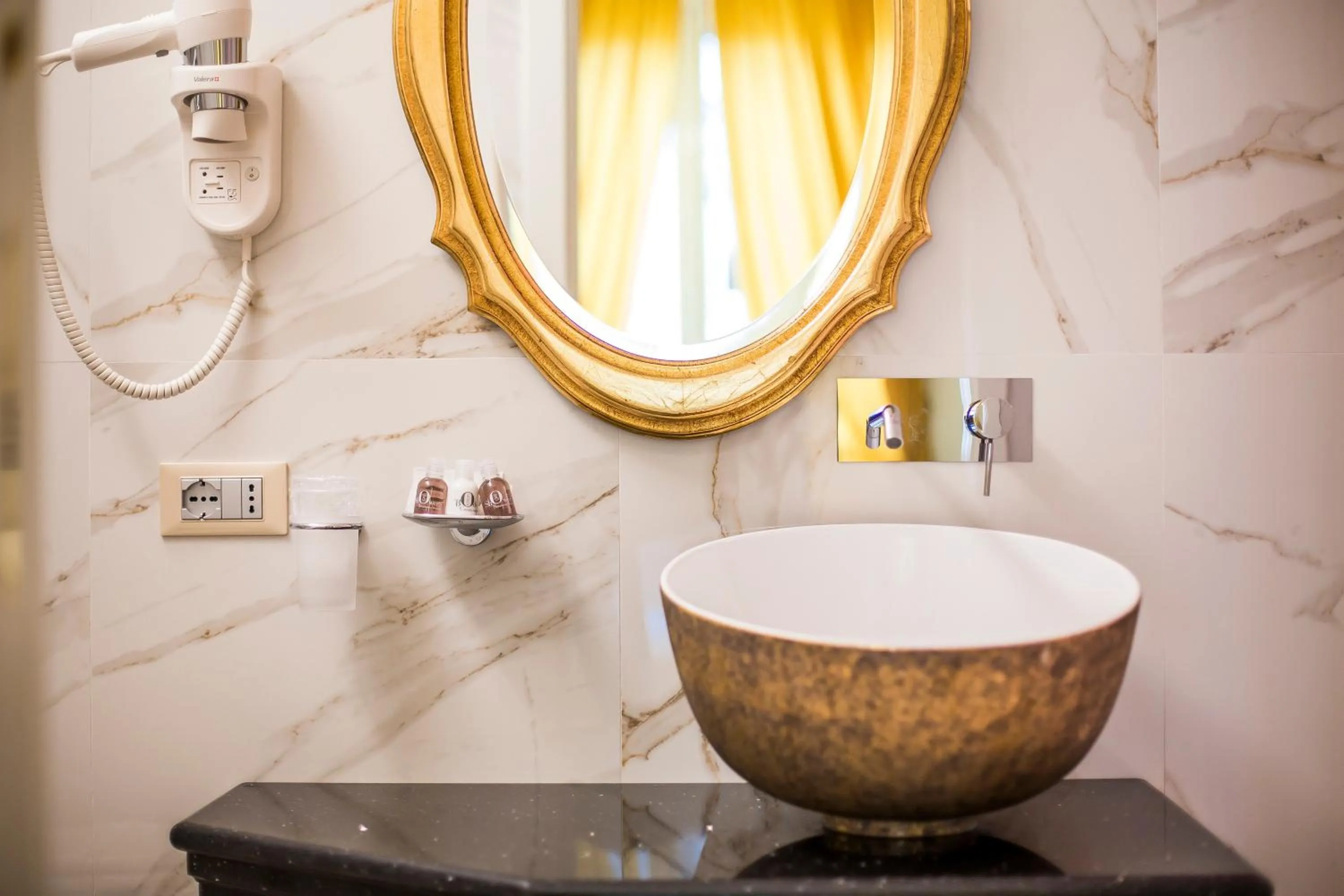 Bathroom in Trastevere Royal Suite Trilussa