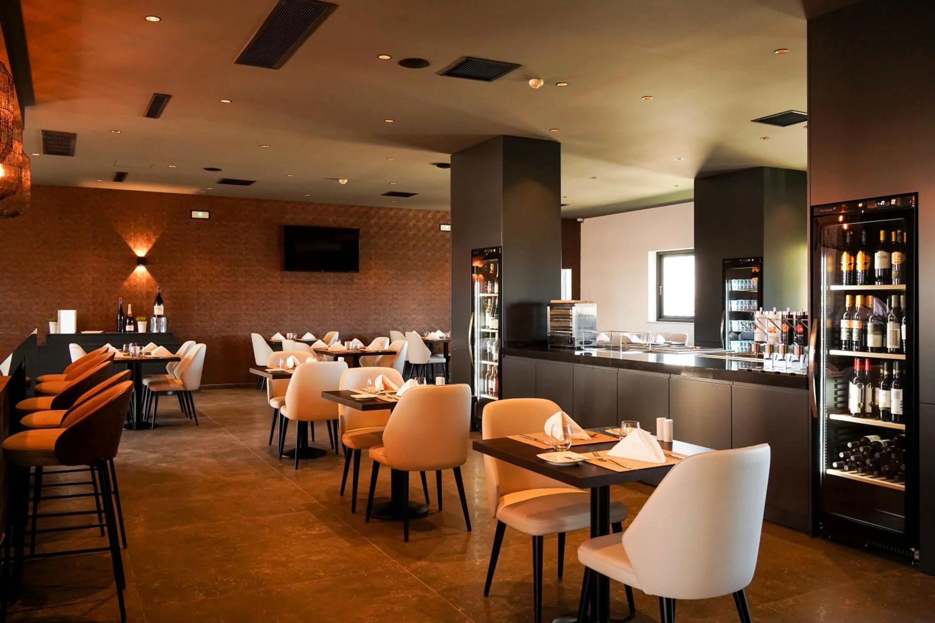 Restaurant/places to eat in Vitors Village