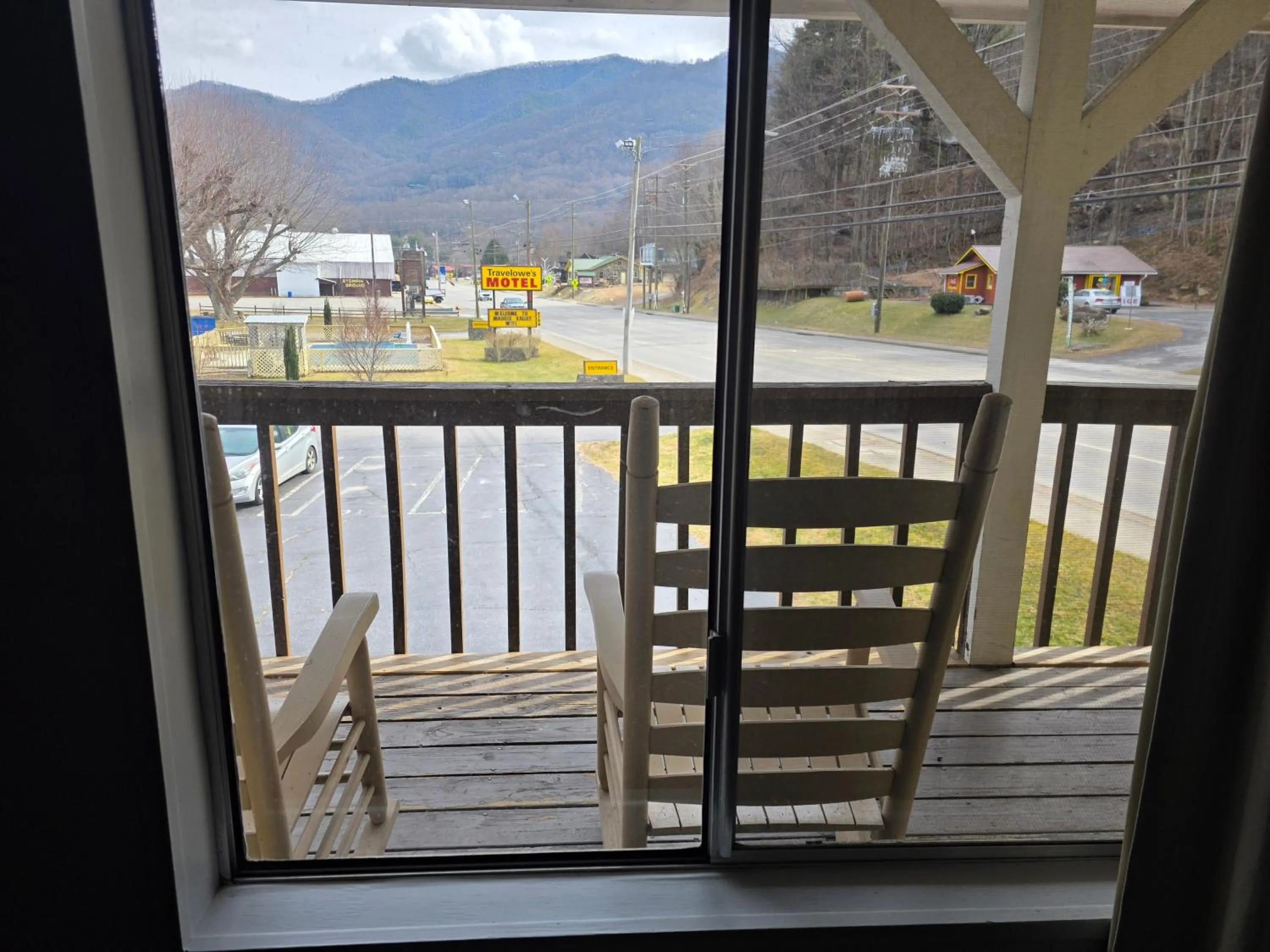 Travelowes Motel - Maggie Valley