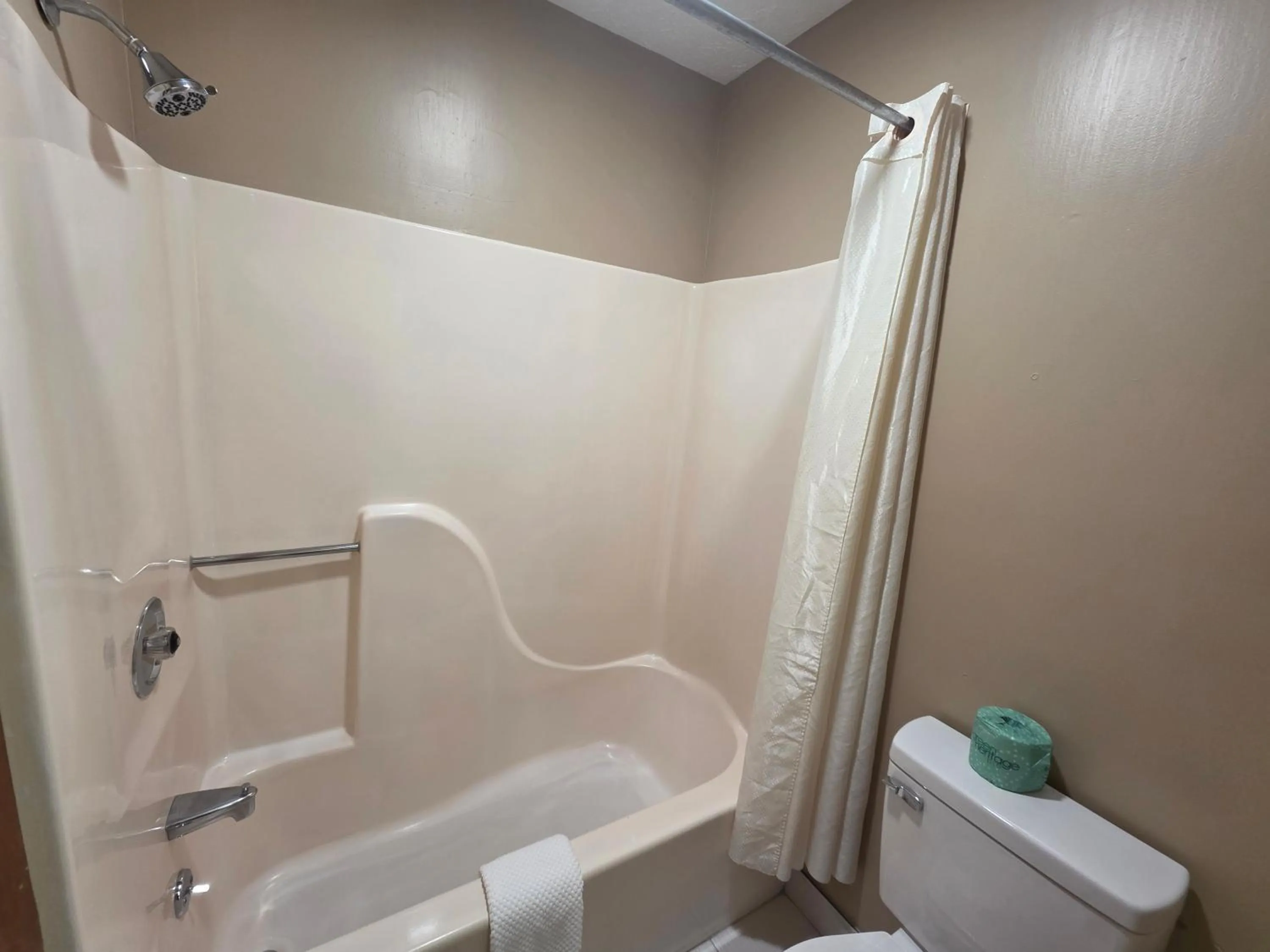 Travelowes Motel - Maggie Valley