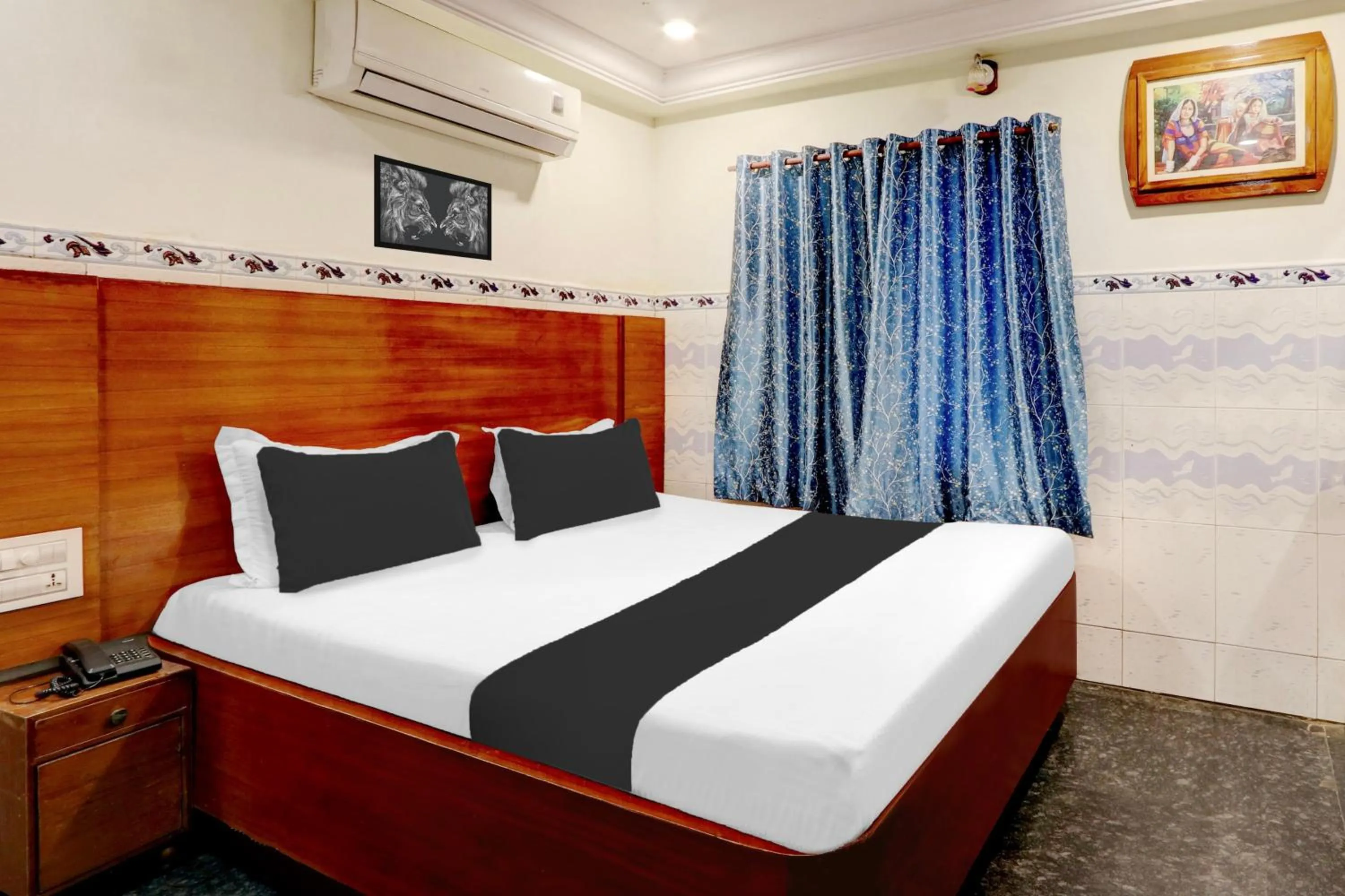 Bedroom, Bed in Super Hotel O Hanuman Pet Near Railway Station
