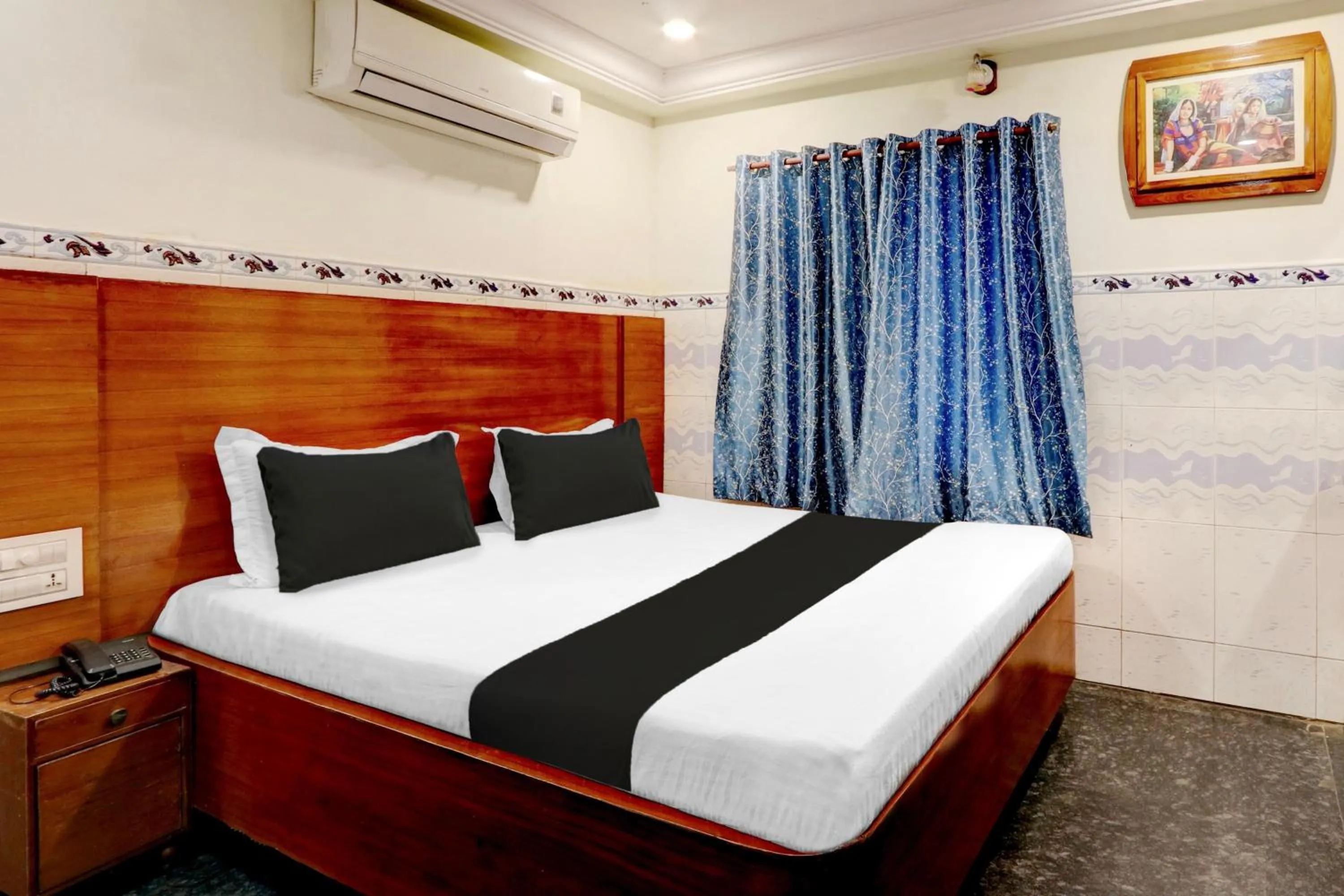 Bedroom, Bed in Super Hotel O Hanuman Pet Near Railway Station
