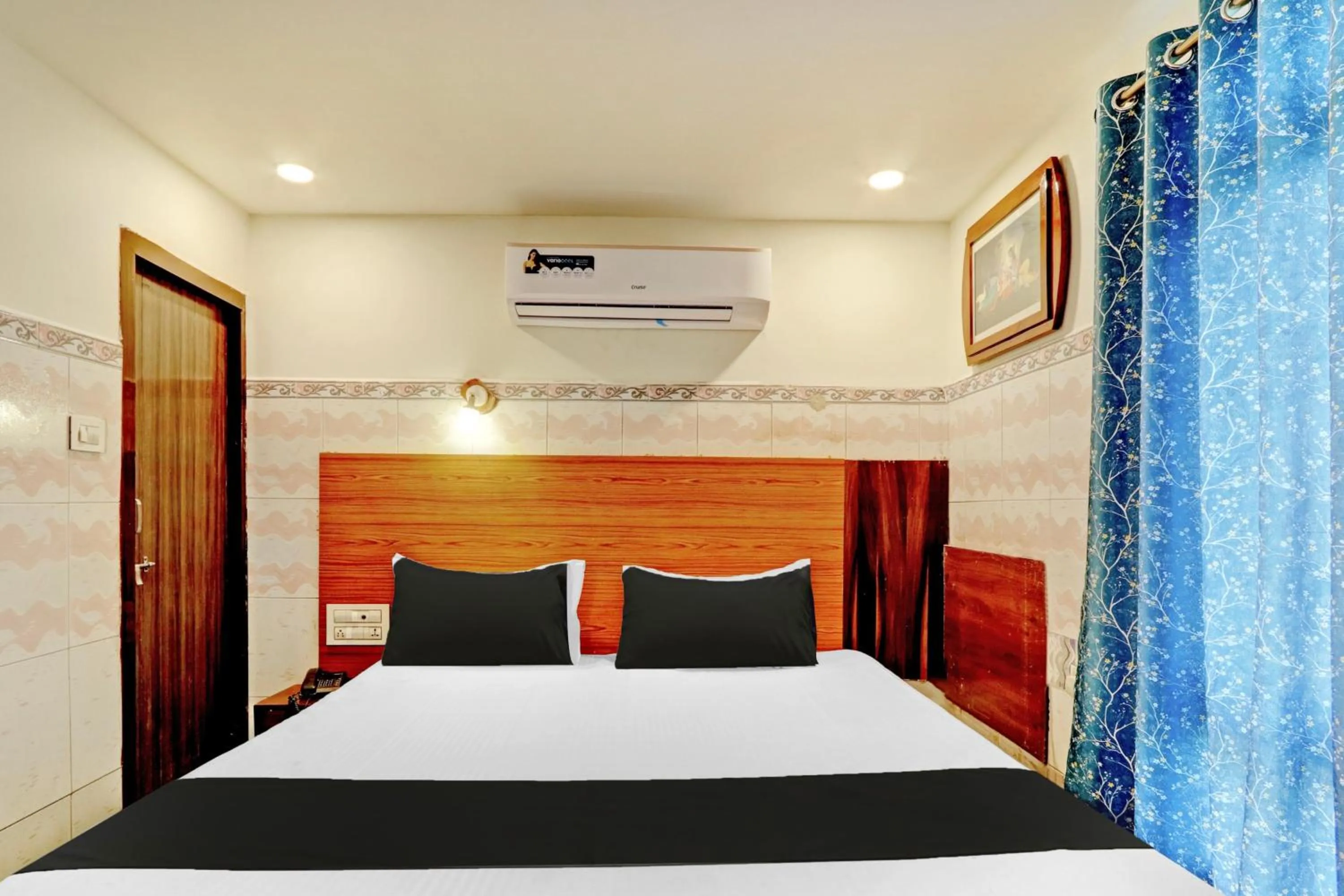 Bedroom, Bed in Super Hotel O Hanuman Pet Near Railway Station