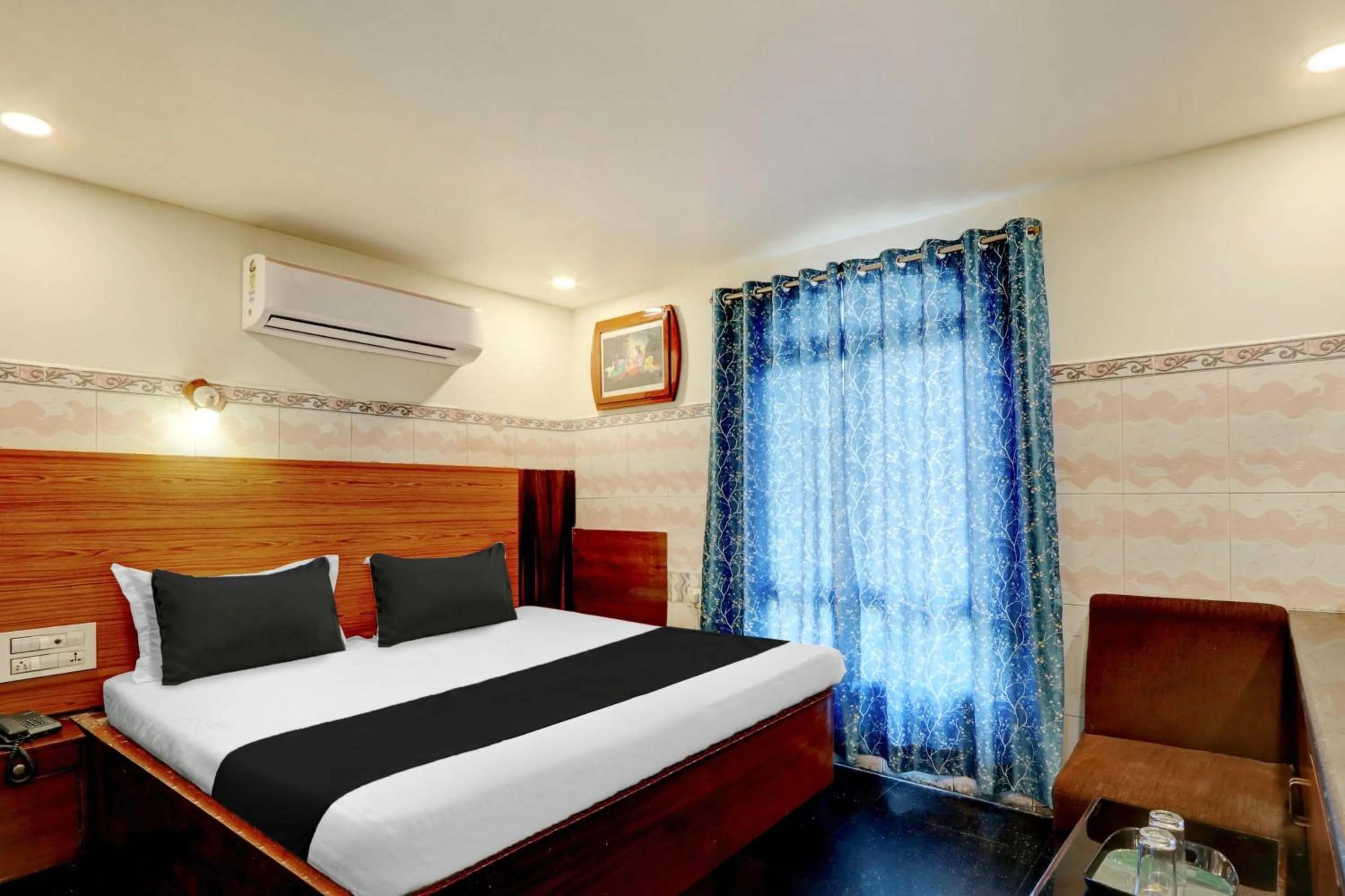 Bedroom, Bed in Super Hotel O Hanuman Pet Near Railway Station