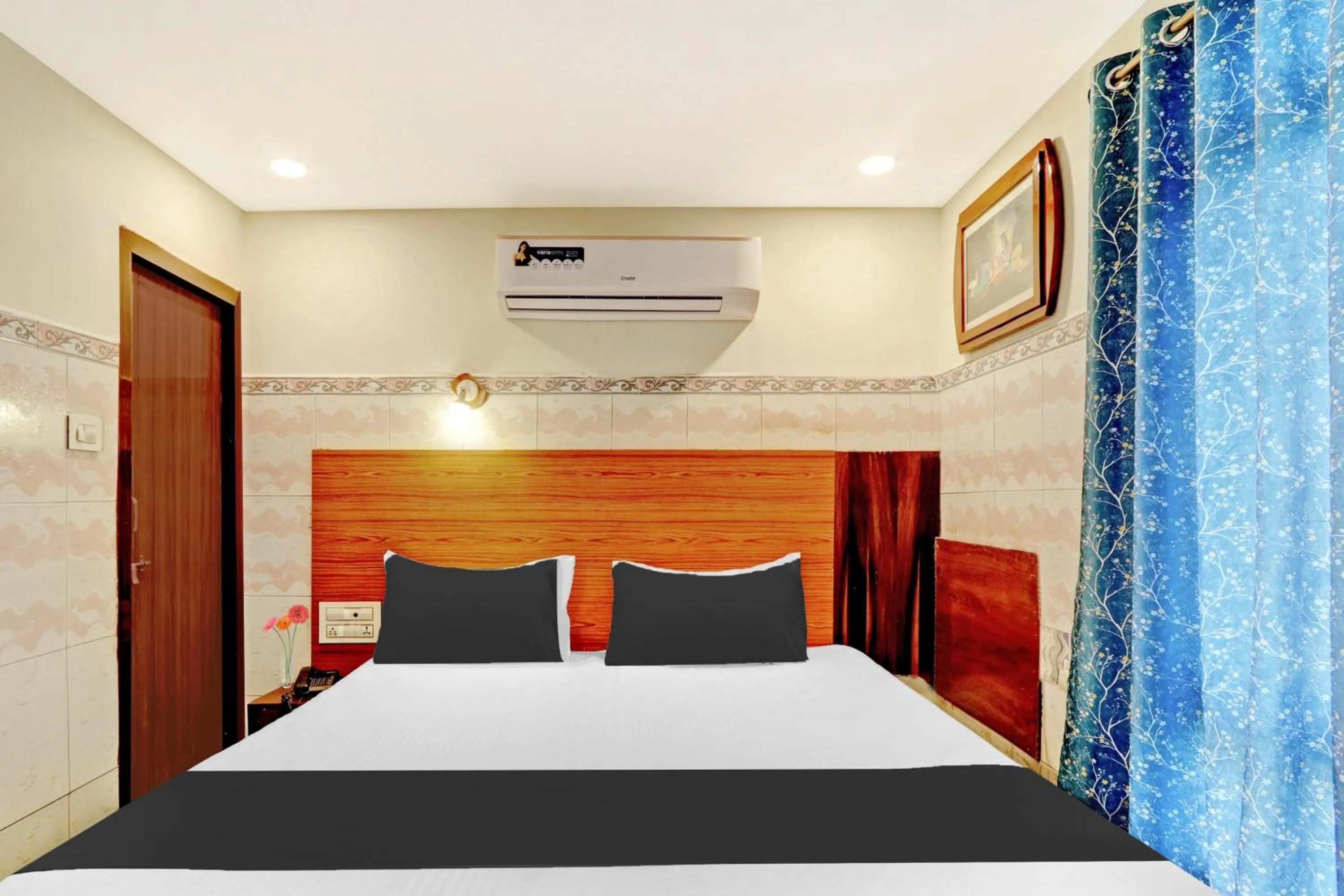 Bedroom, Bed in Super Hotel O Hanuman Pet Near Railway Station