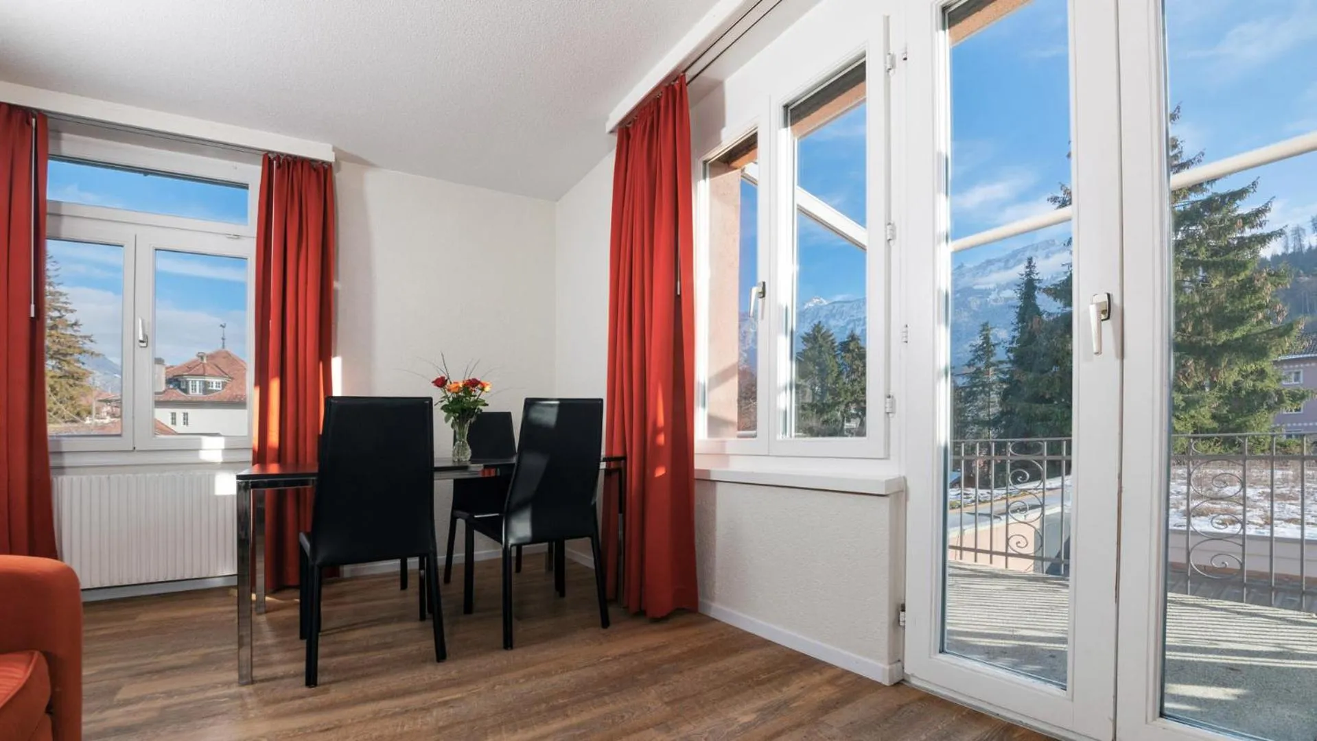 Balcony/Terrace in Swiss Inn & Apartments