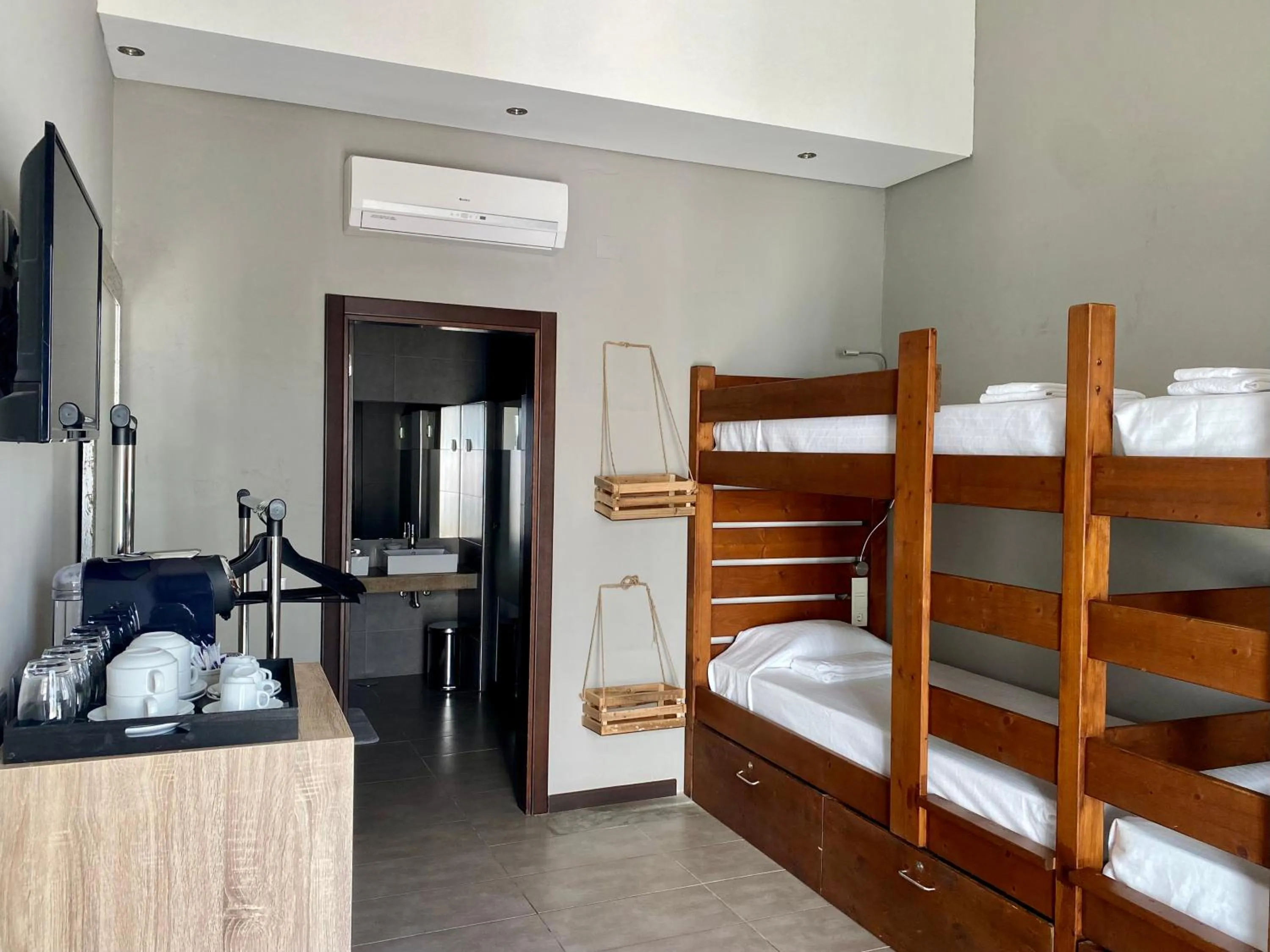 Bedroom, Bed in Lost & Found - Guesthouse & Suites