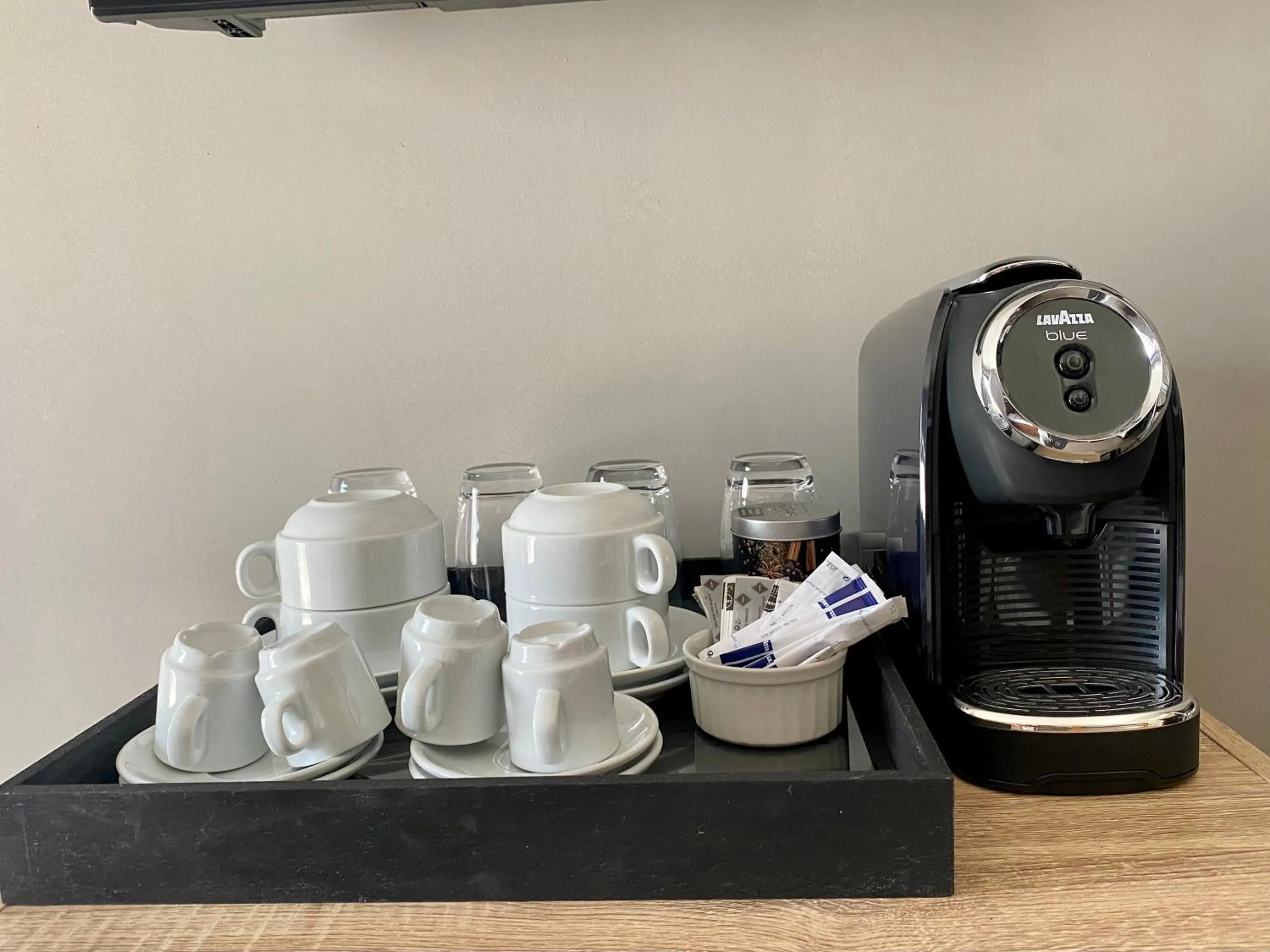 Coffee/tea facilities in Lost & Found - Guesthouse & Suites
