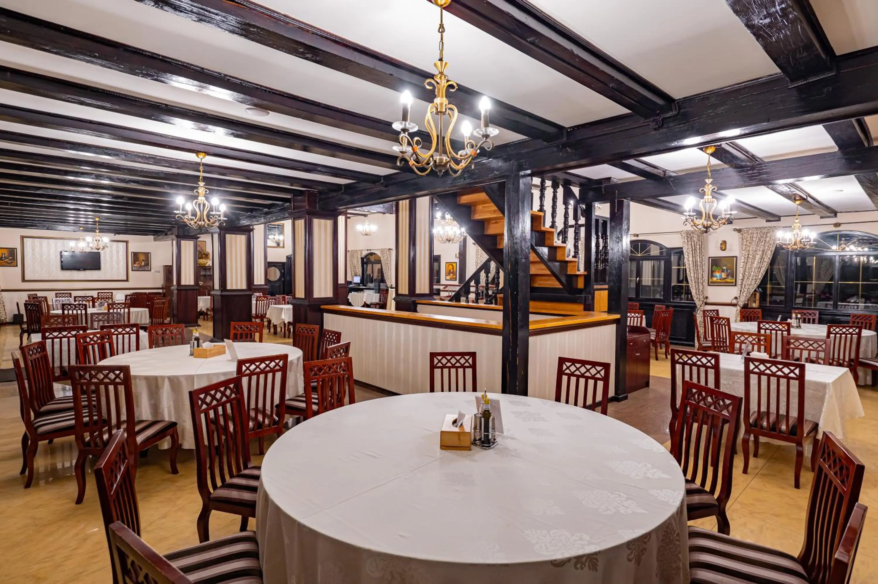 Restaurant/places to eat in Q Resort and Spa