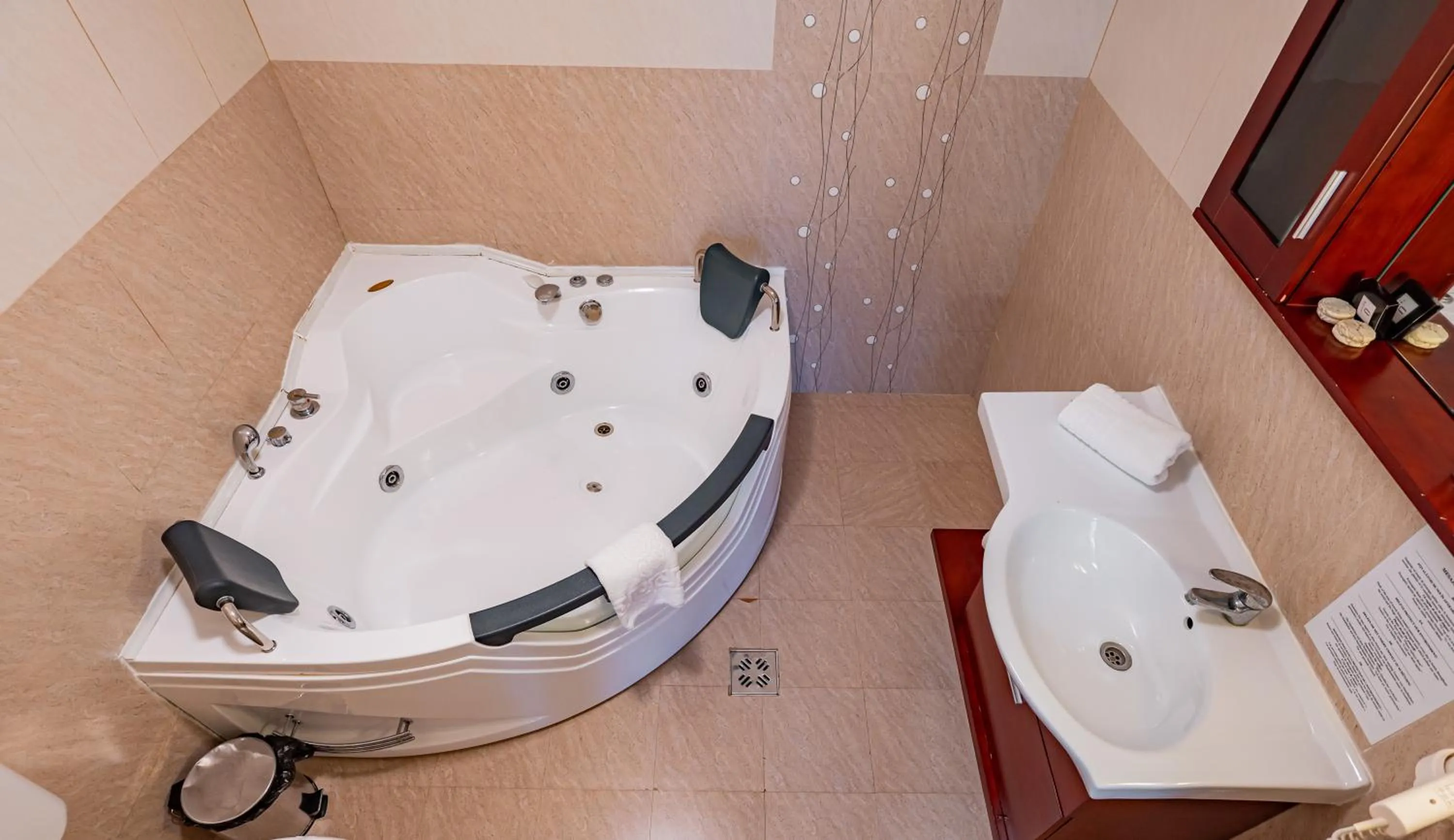 Photo of the whole room in Q Resort and Spa