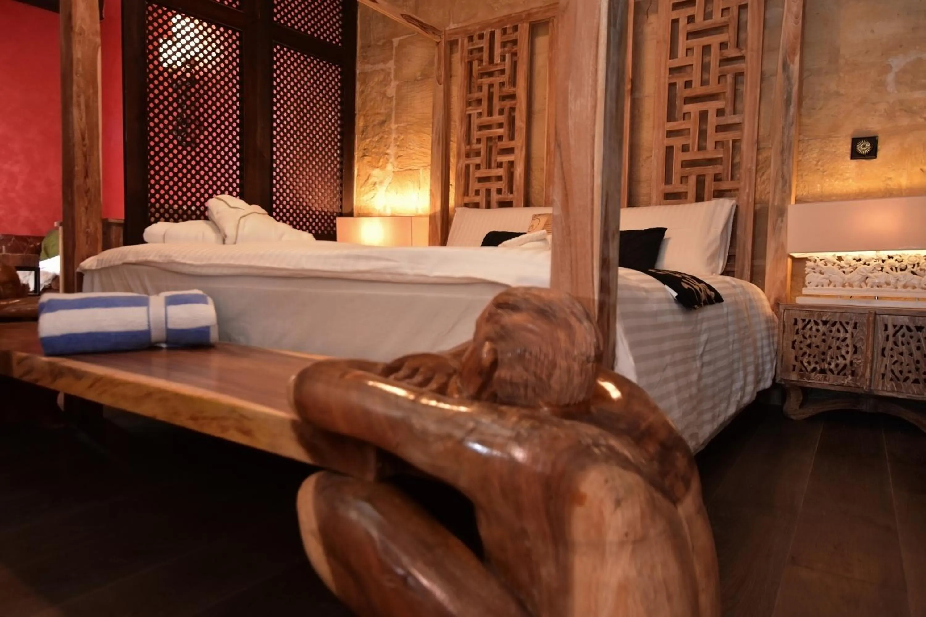 Bed in Chapel 5 Boutique Suites B&B