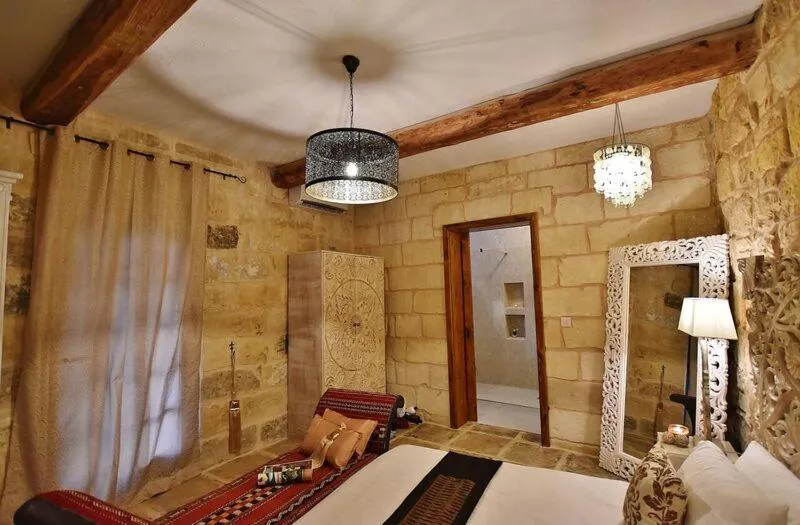 Bed in Chapel 5 Boutique Suites B&B