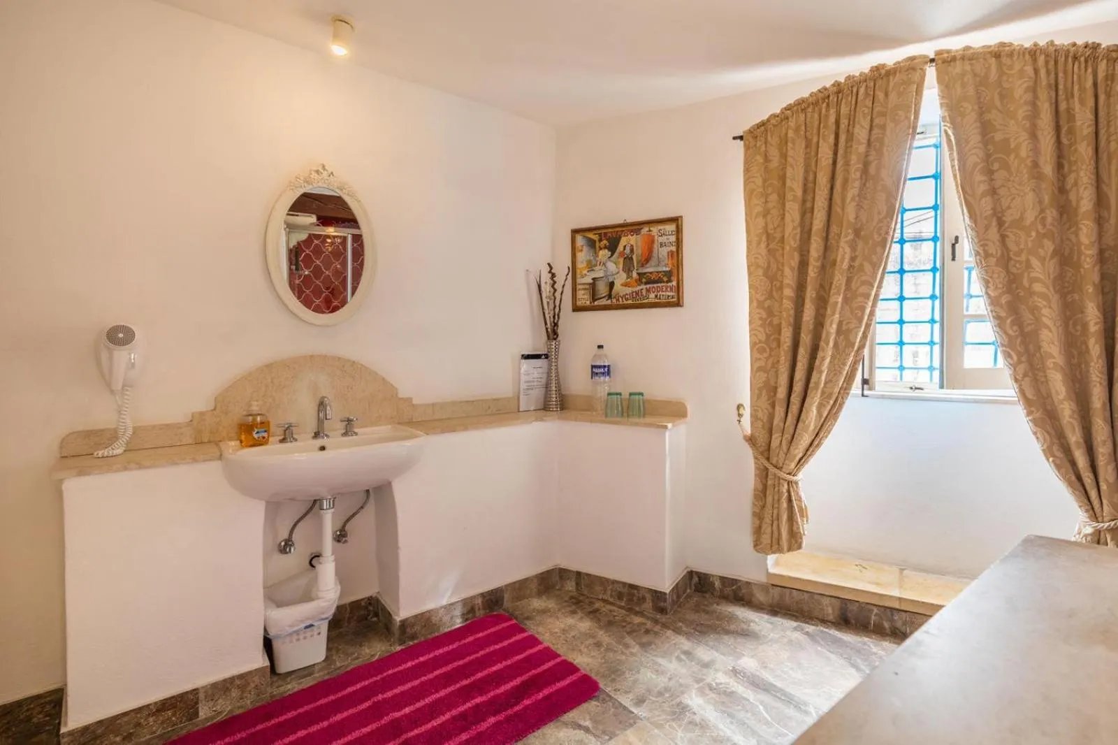 Chapel 5 Boutique Suites B&B