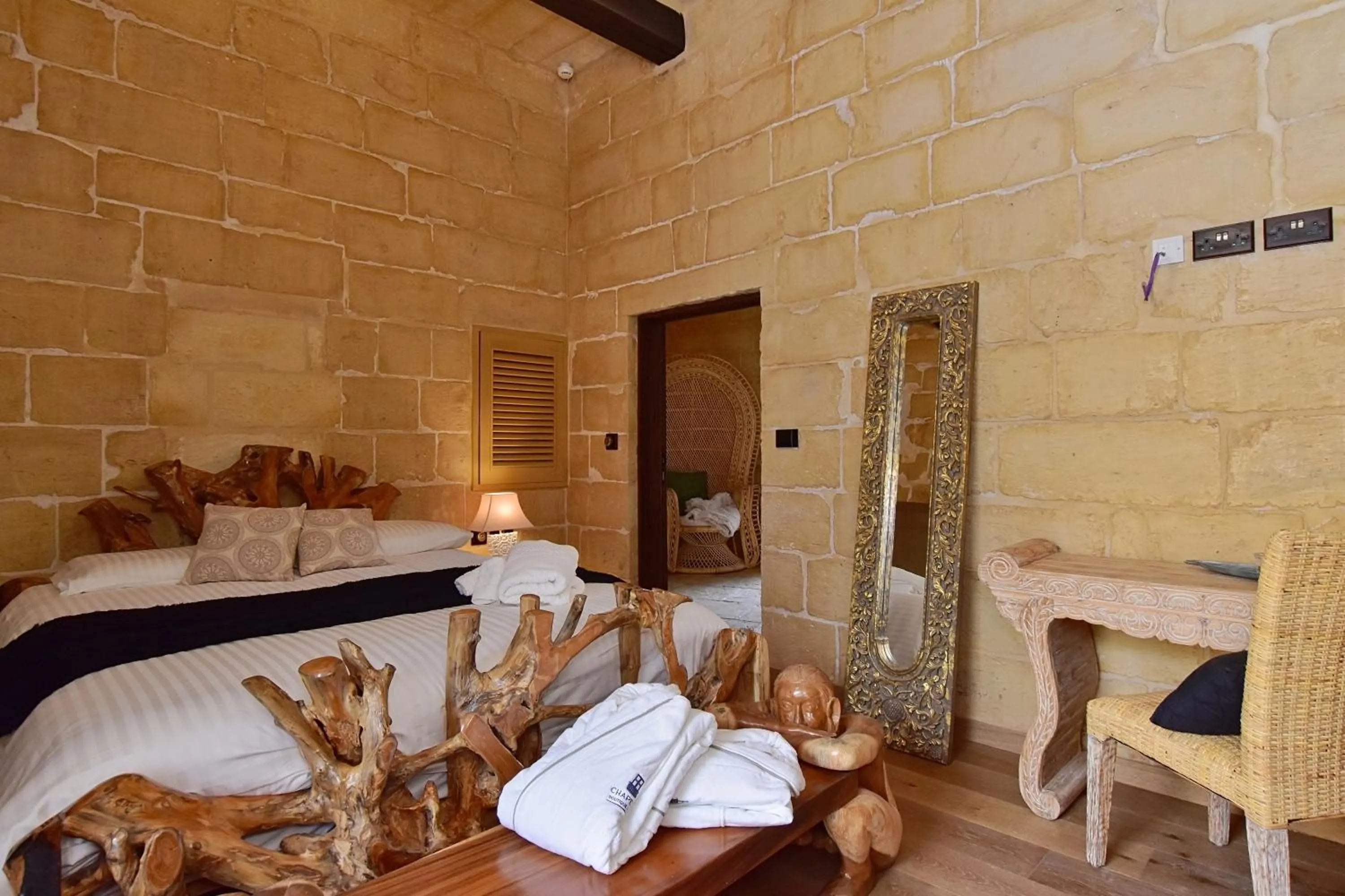 Bed in Chapel 5 Boutique Suites B&B