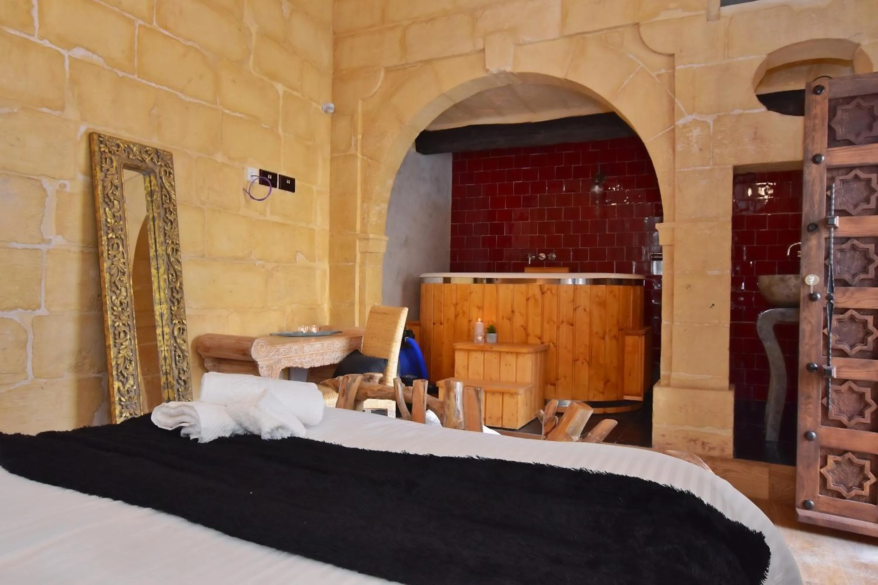 Bed in Chapel 5 Boutique Suites B&B